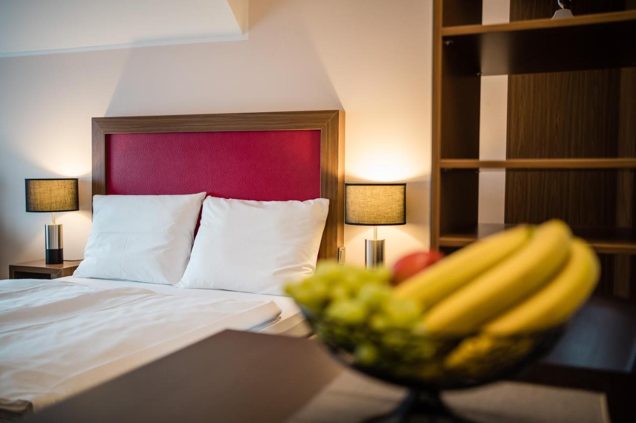 Point And Aparthotel