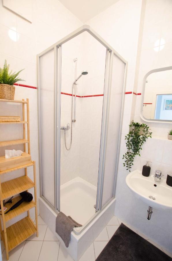 Casarina - Stilvoller Altbau In Zentraler Lage Apartment *