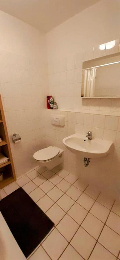 Apartment Las- Ruhig Aber Zentral Teilmobliert, *