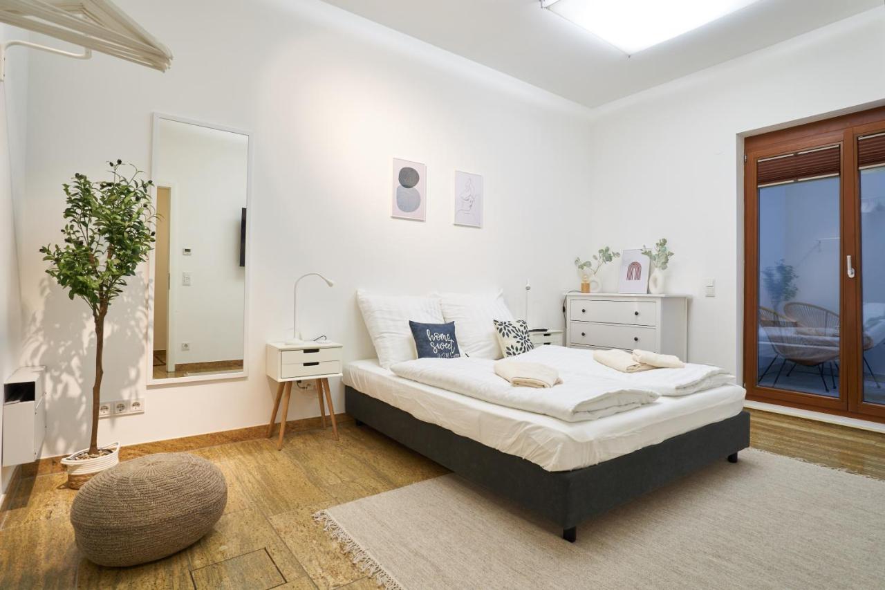 Global Living - Design I Center I Balcony I Smart-tv I Kitchen I Dresden