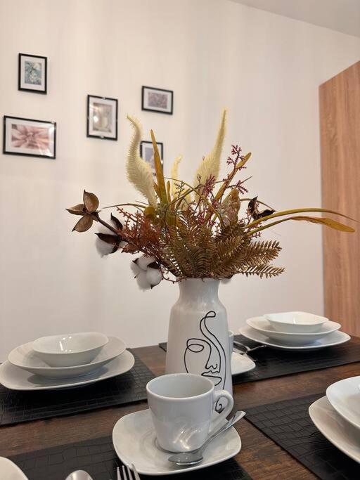 Apartment Neu* 4+1 Personen, Zentrumsnah,ebk, Stellplatz *