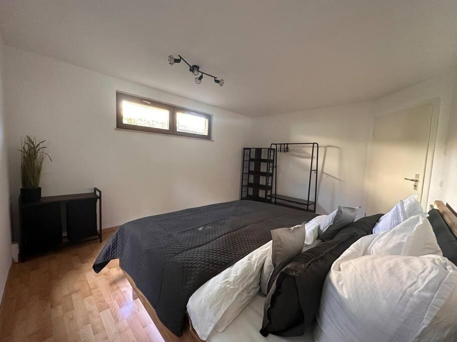 Neu* 4+1 Personen, Zentrumsnah,ebk, Stellplatz Apartment