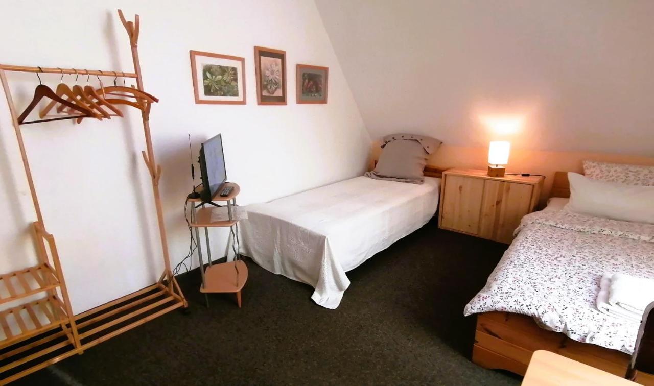 Am Elbradweg - Nichtraucher-gaestezimmer Weiland Dresden