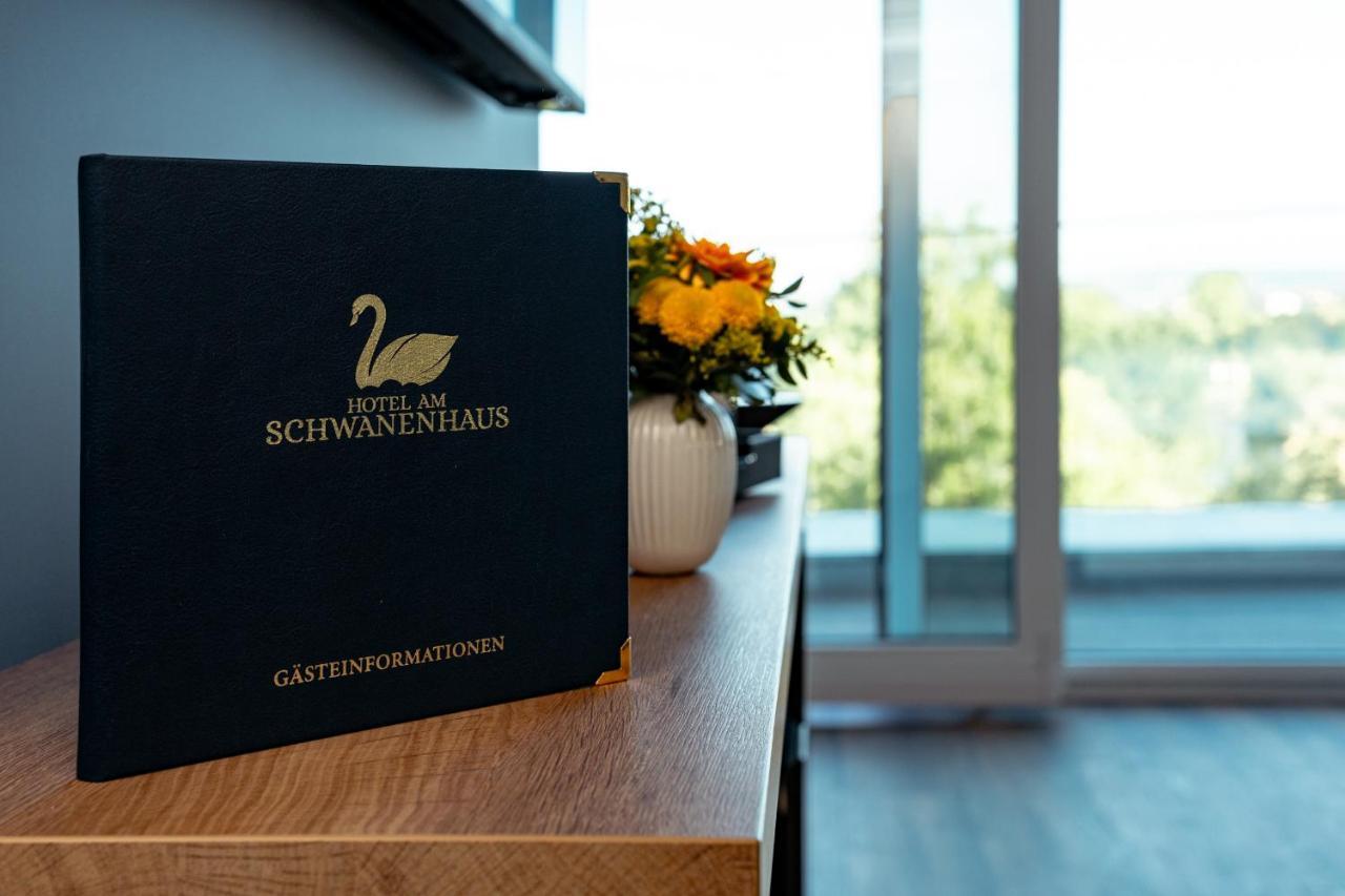 Am Schwanenhaus