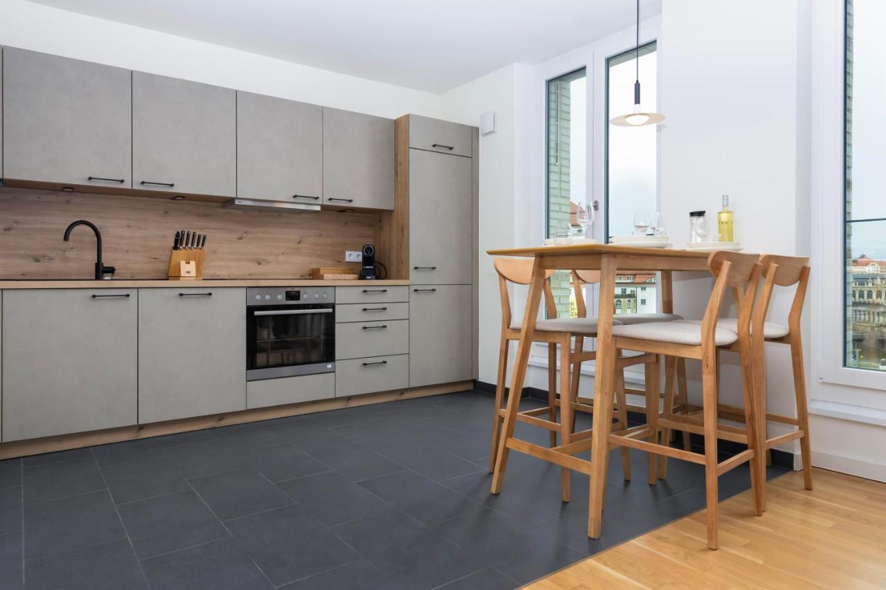 Spaciousliving Zwinger View - Citycenter - Free Parking - 65m2 Apartment *