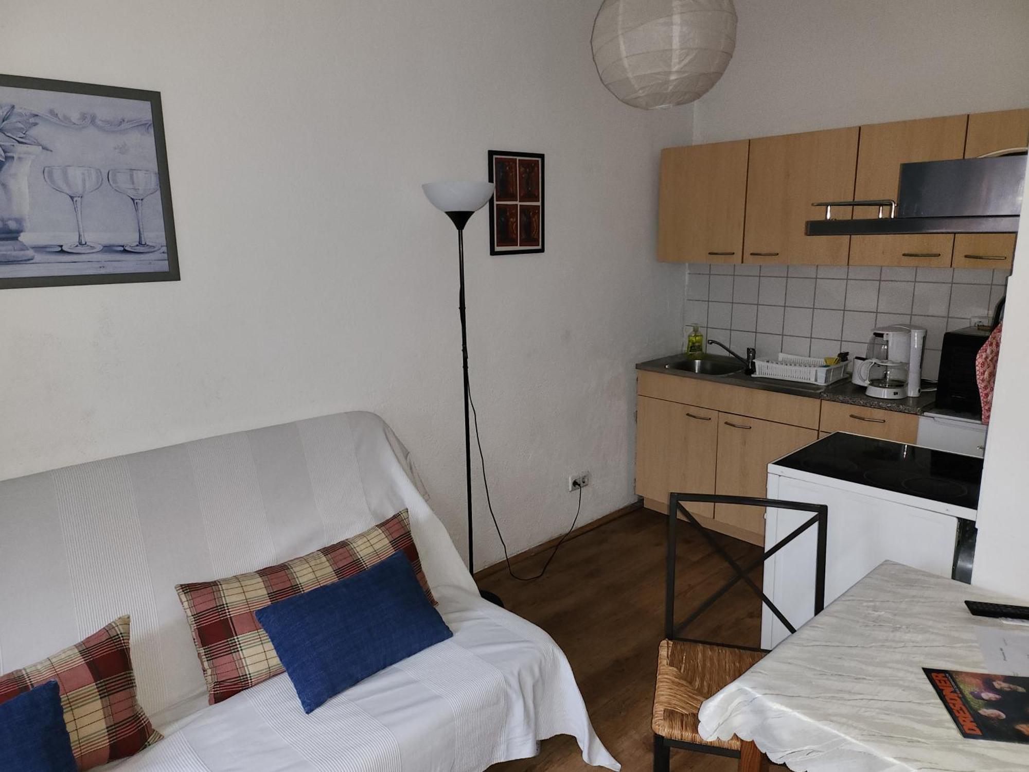 Guest house Ole 2*