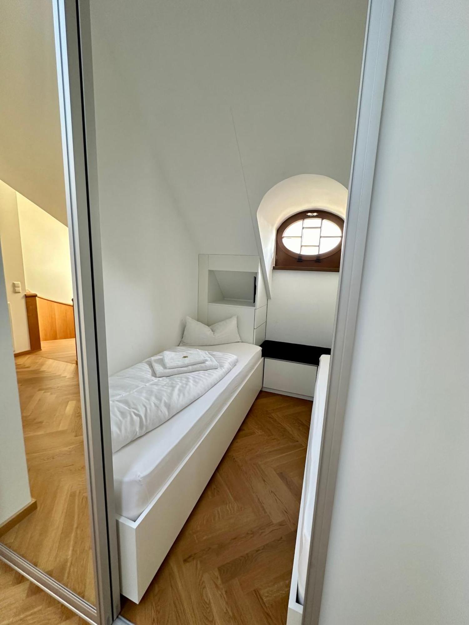 Apartment Luxus Mit Einmaligem Blick Auf Frauenkirche *