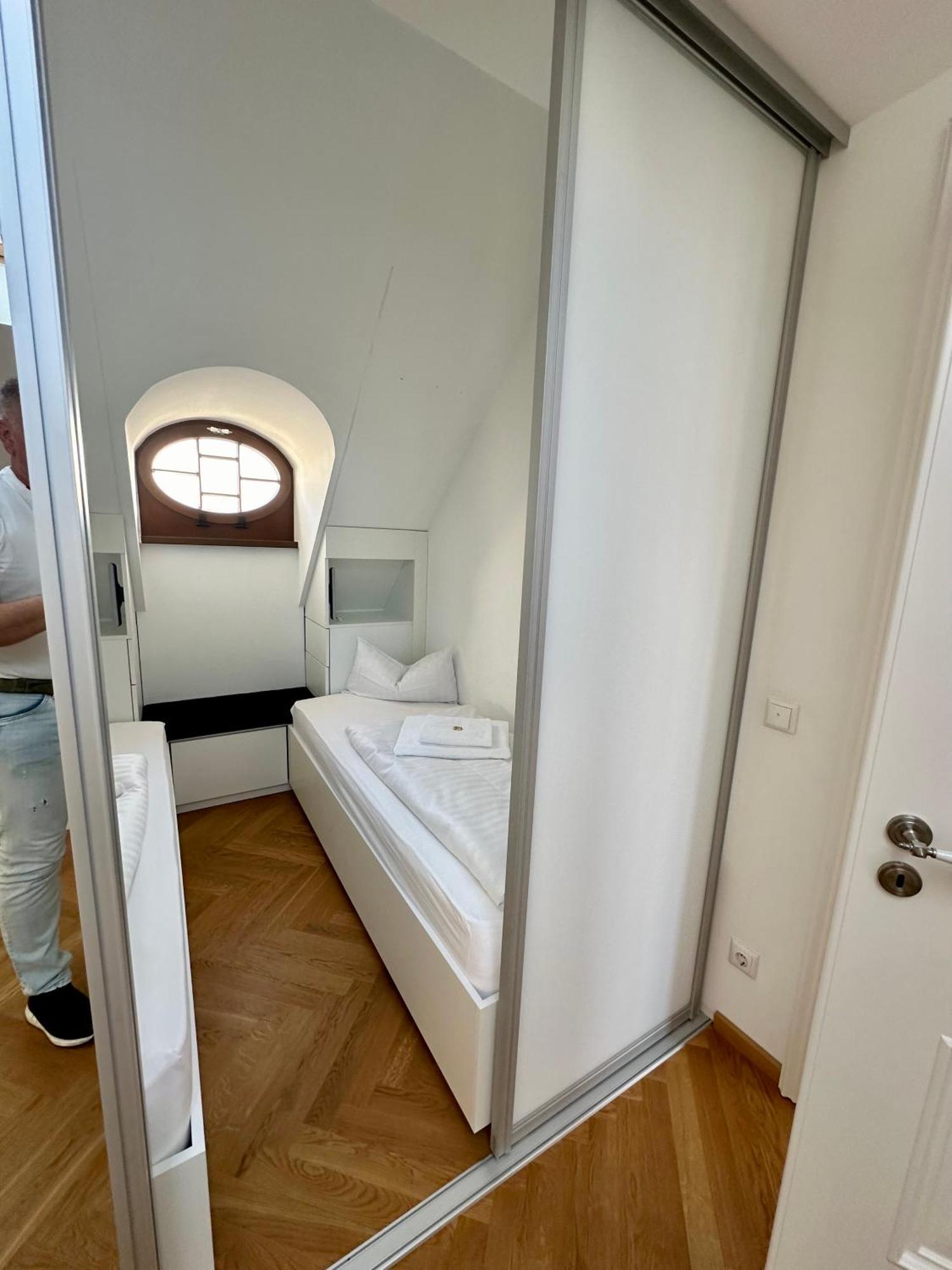 Apartment Luxus Mit Einmaligem Blick Auf Frauenkirche *