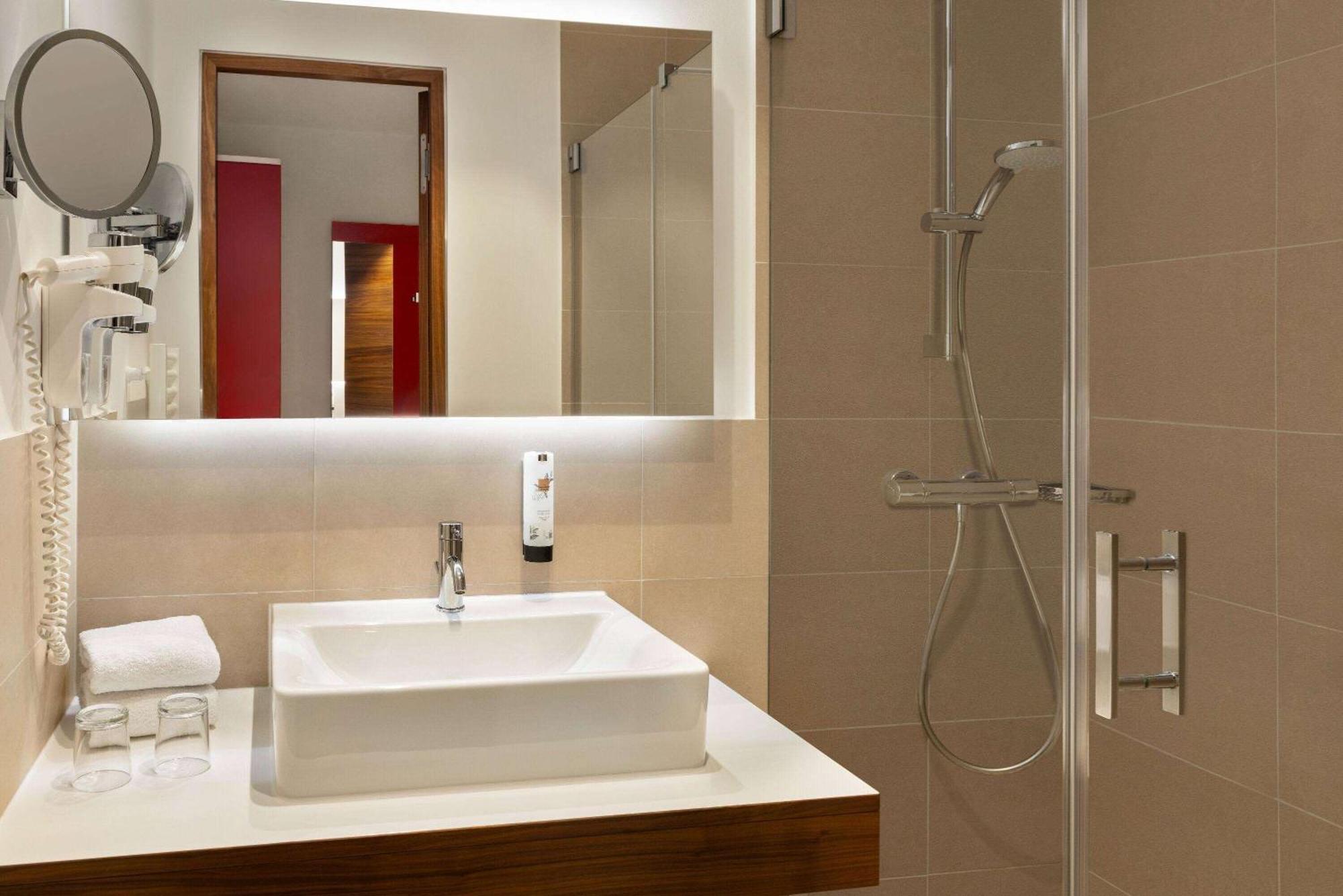 Amedia Plaza Dresden, Trademark Collection By Wyndham 4* Dresden