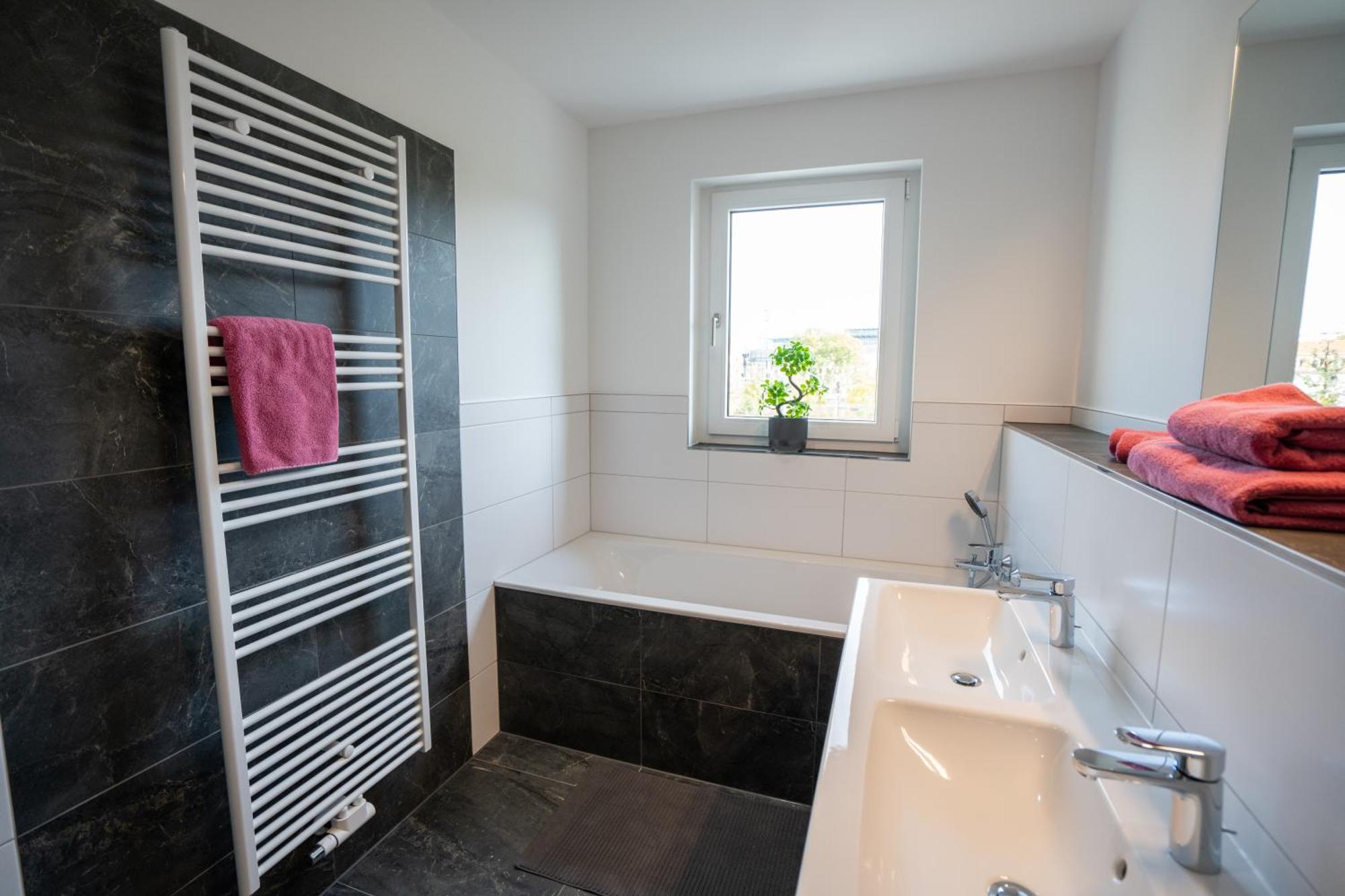 Cozy Dream Mit Terrasse Und Parkplatz - 90m² Dresden