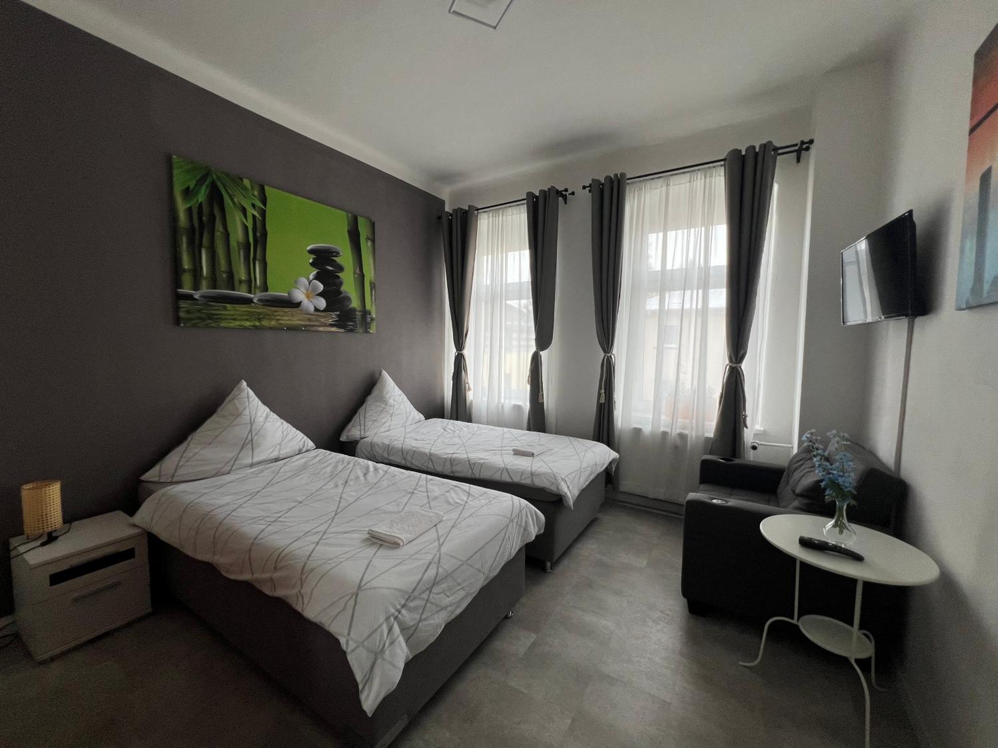 Kaditz Apartment *