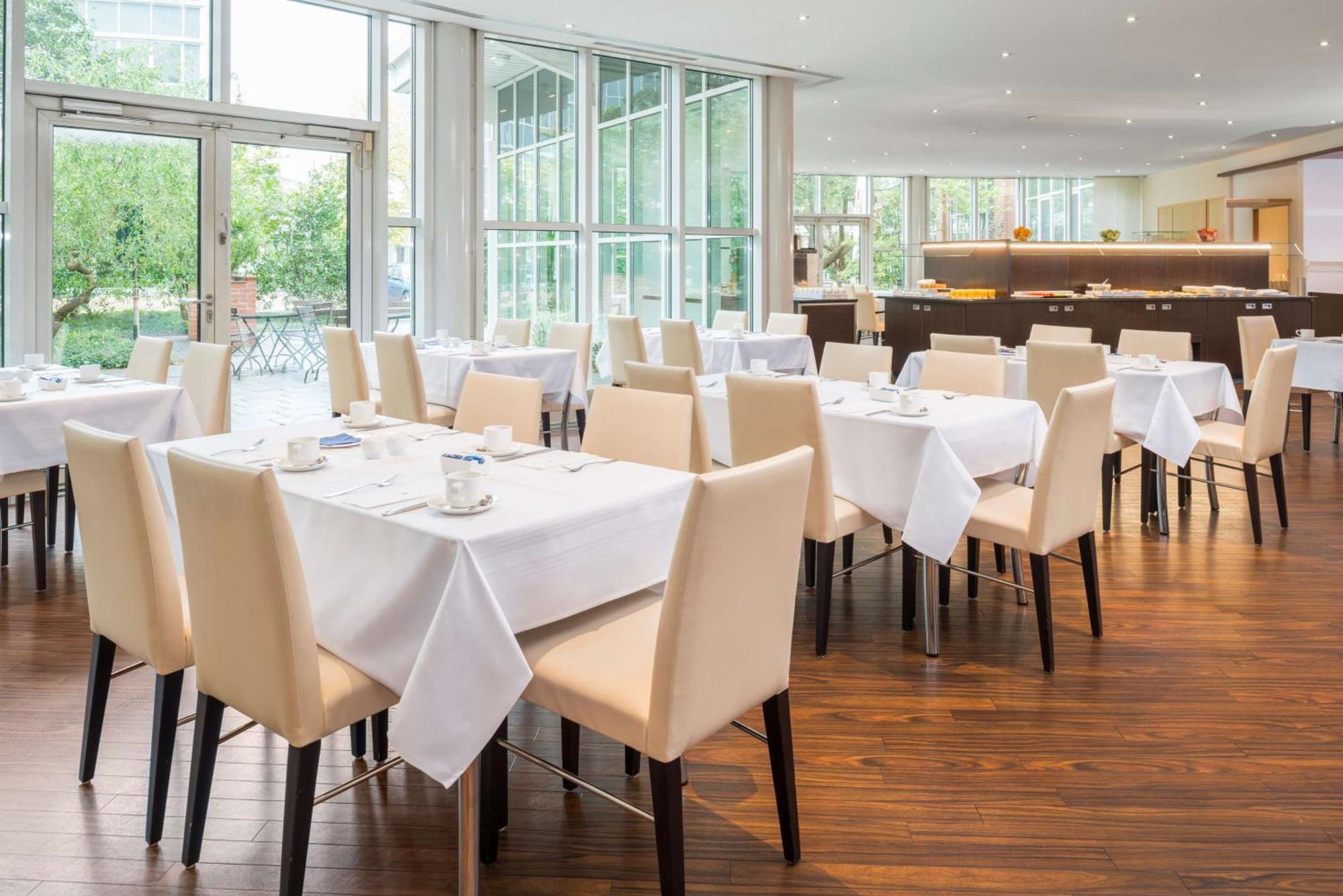Nh Neustadt Hotel 4*