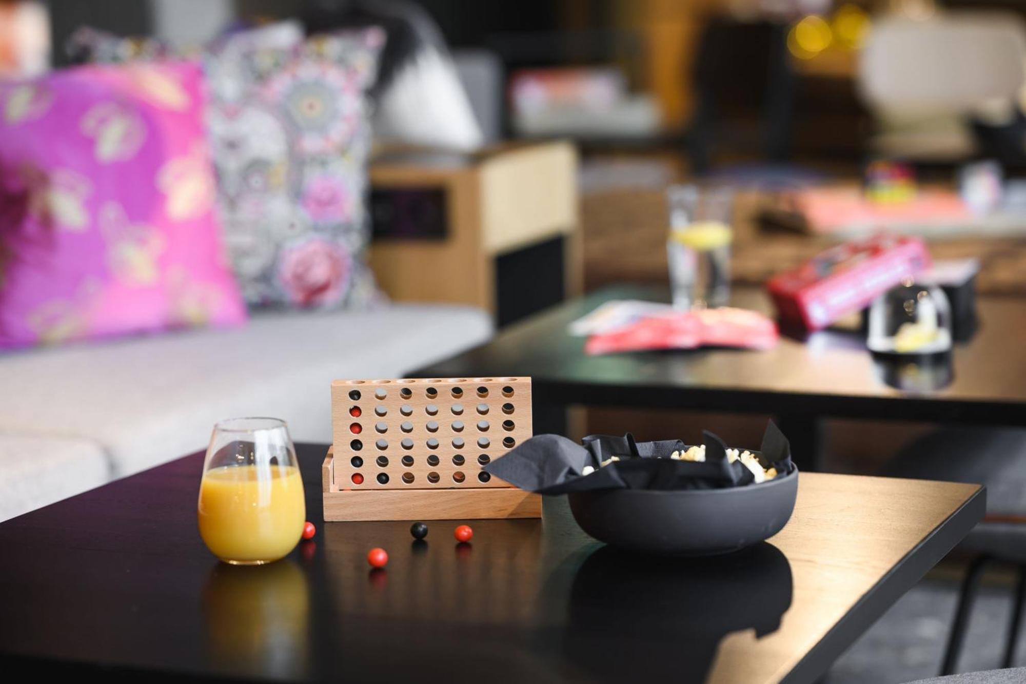 Hotel Moxy Neustadt 3*