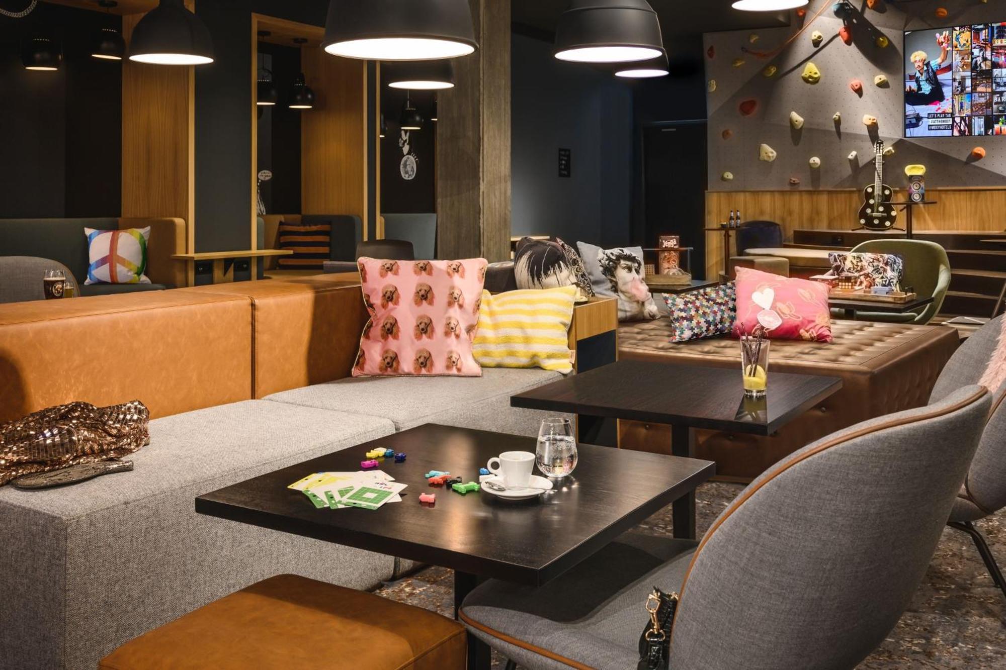 Moxy Neustadt 3*