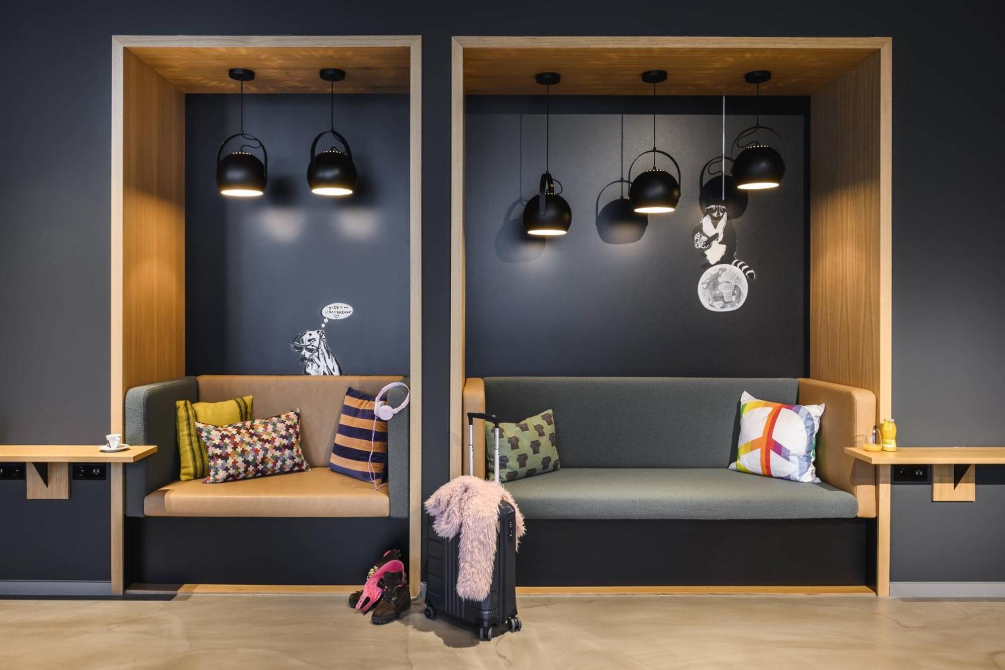 Hotel Moxy Neustadt 3*