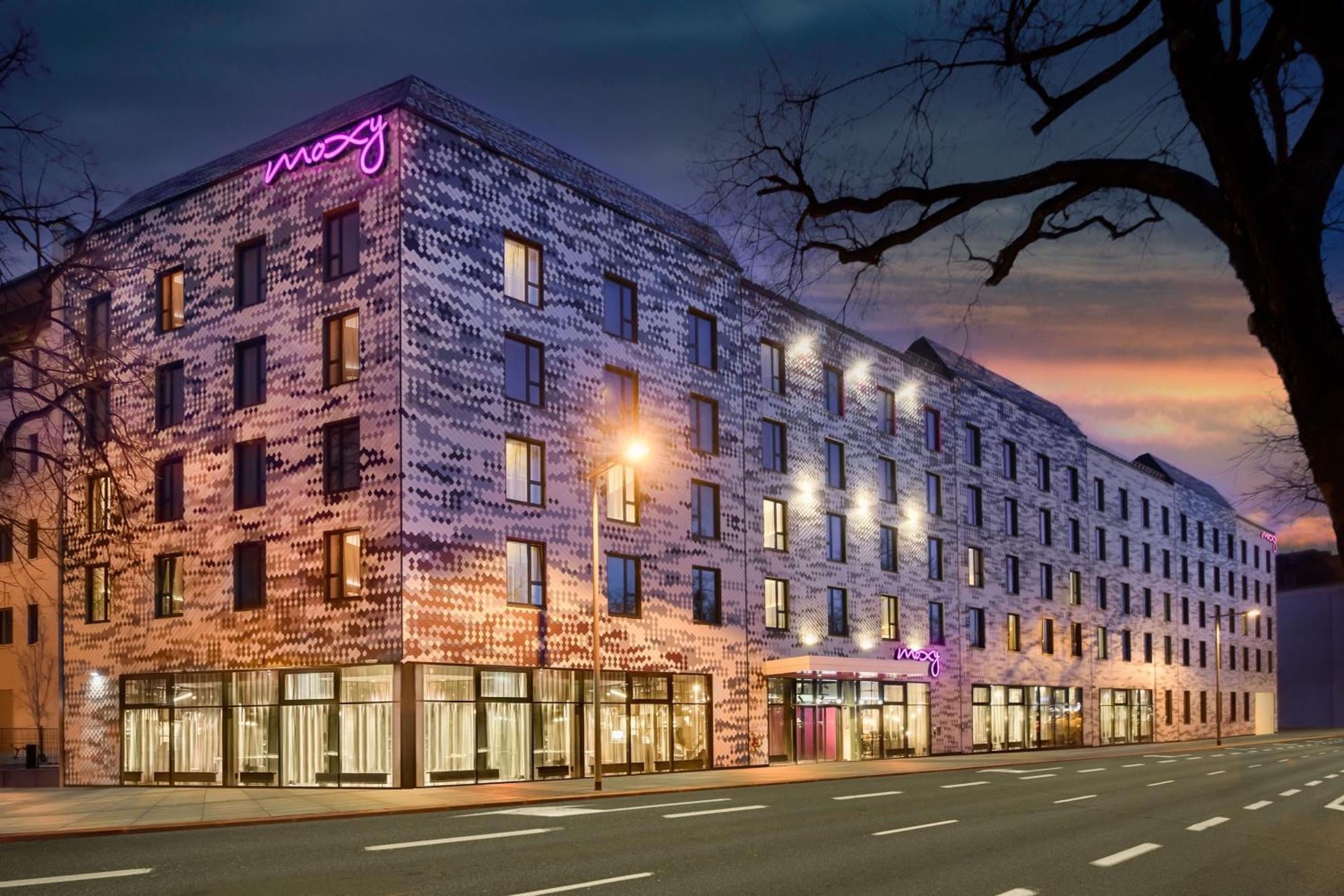 Hotel Moxy Neustadt
