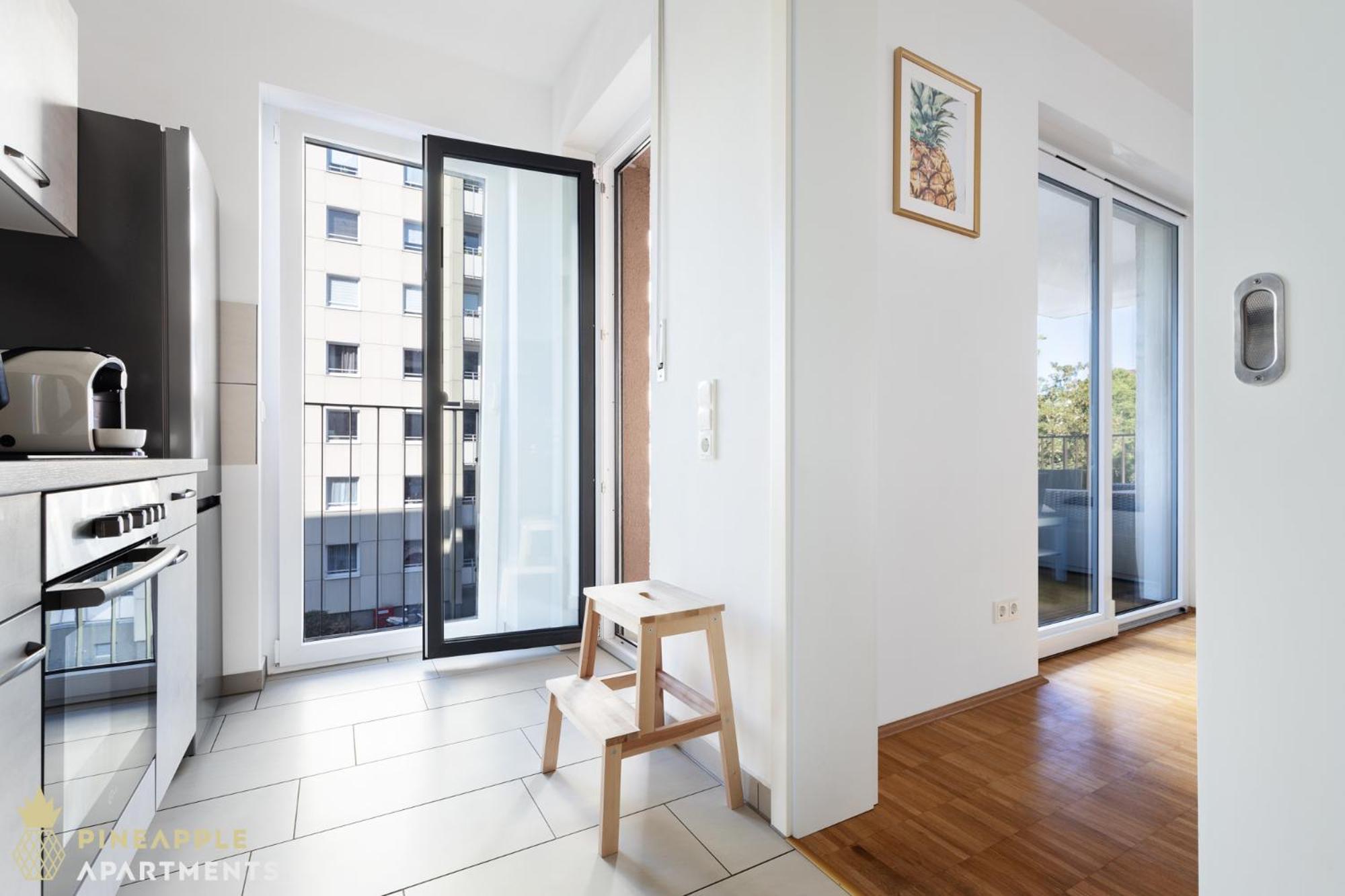Pineapple Zwinger I - 80 Qm - 1x Free Parking * Dresden