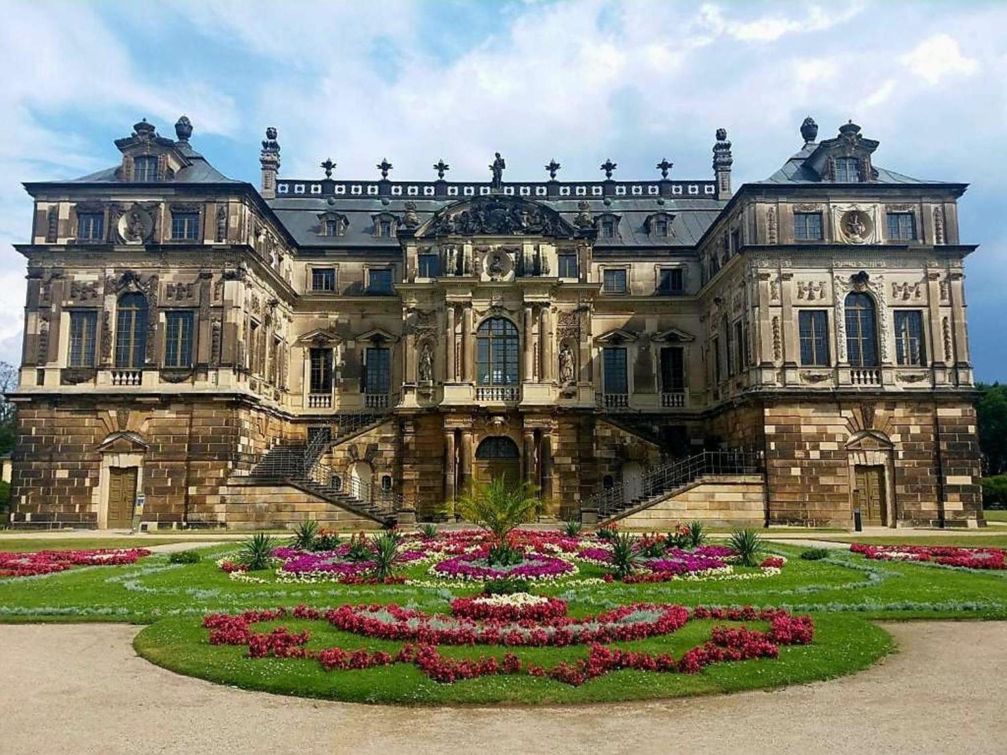 Helles Mit Balkon Am Grossen Garten Nahe Stadtzentrum *