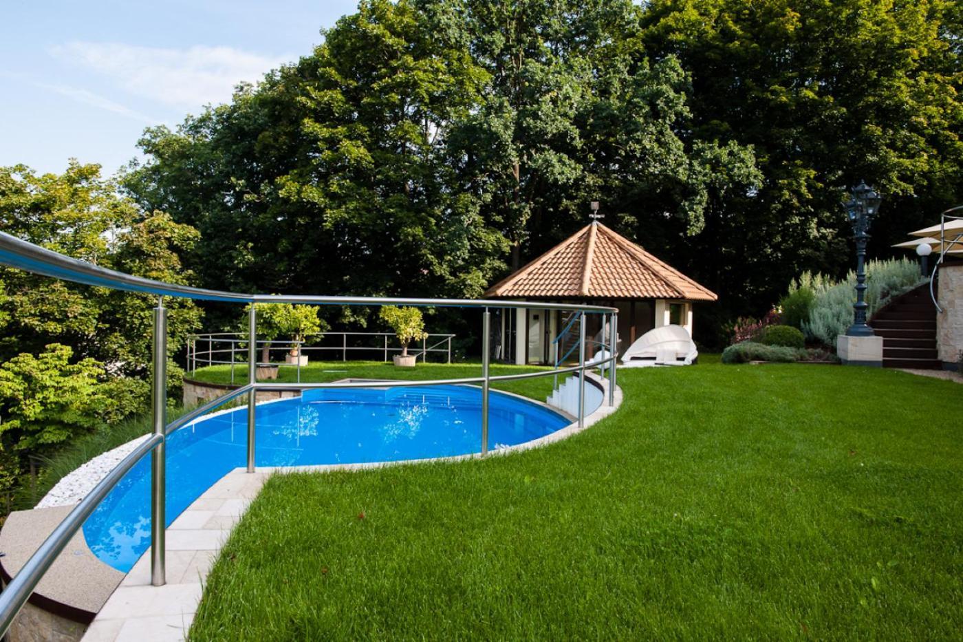 Via Lapis - Panoramablick Ueber - Garten - Pool - Sauna - Luxus * Dresden