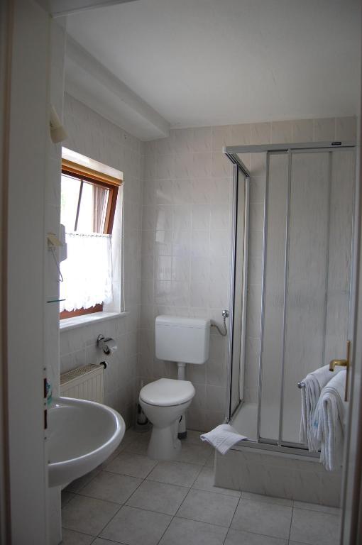 Gasthof Zum Nussbaum 3*