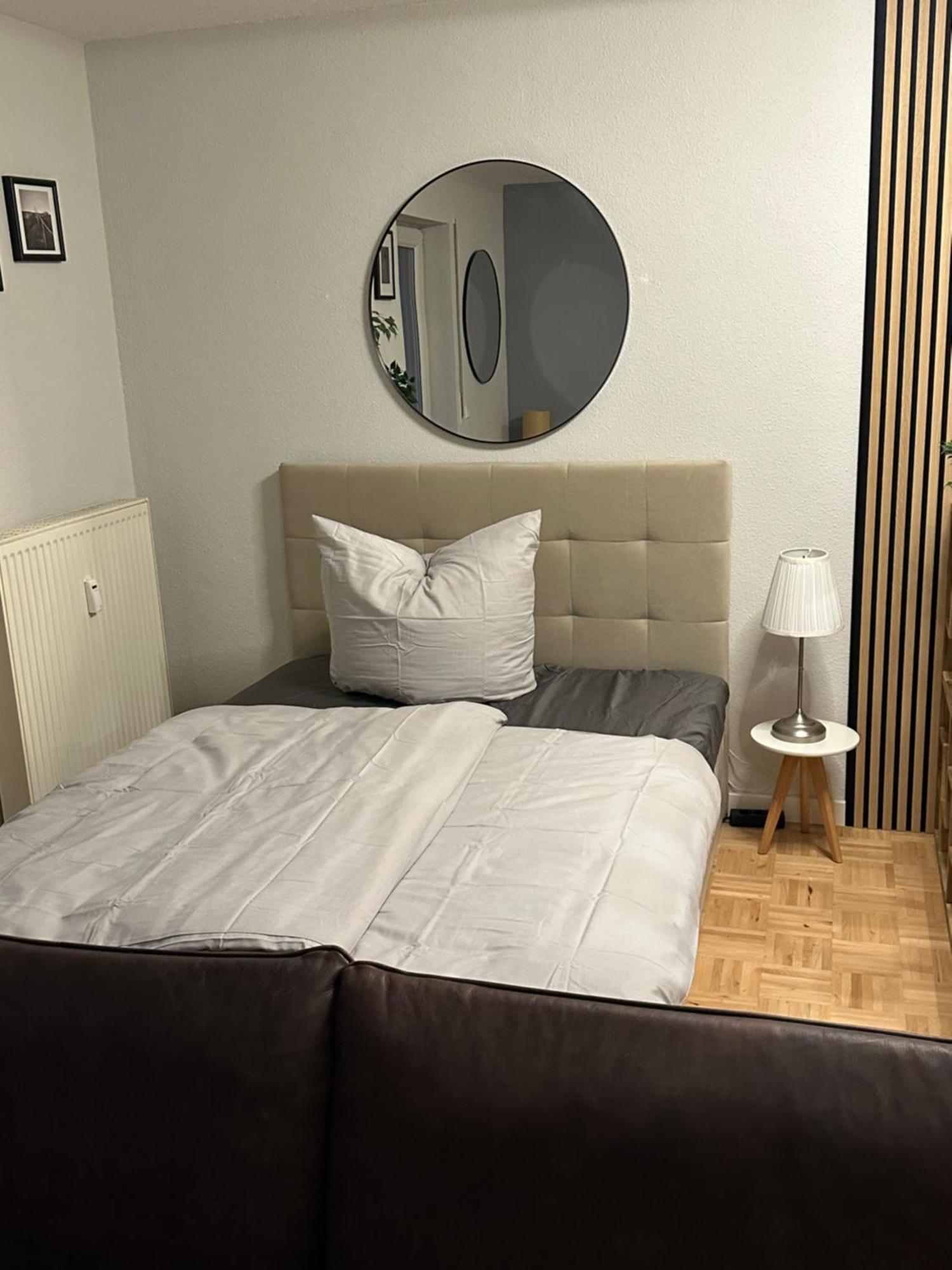 Apartment Im Zentrum Der Dresdner Neustadt Mit Aussenstellplatz *