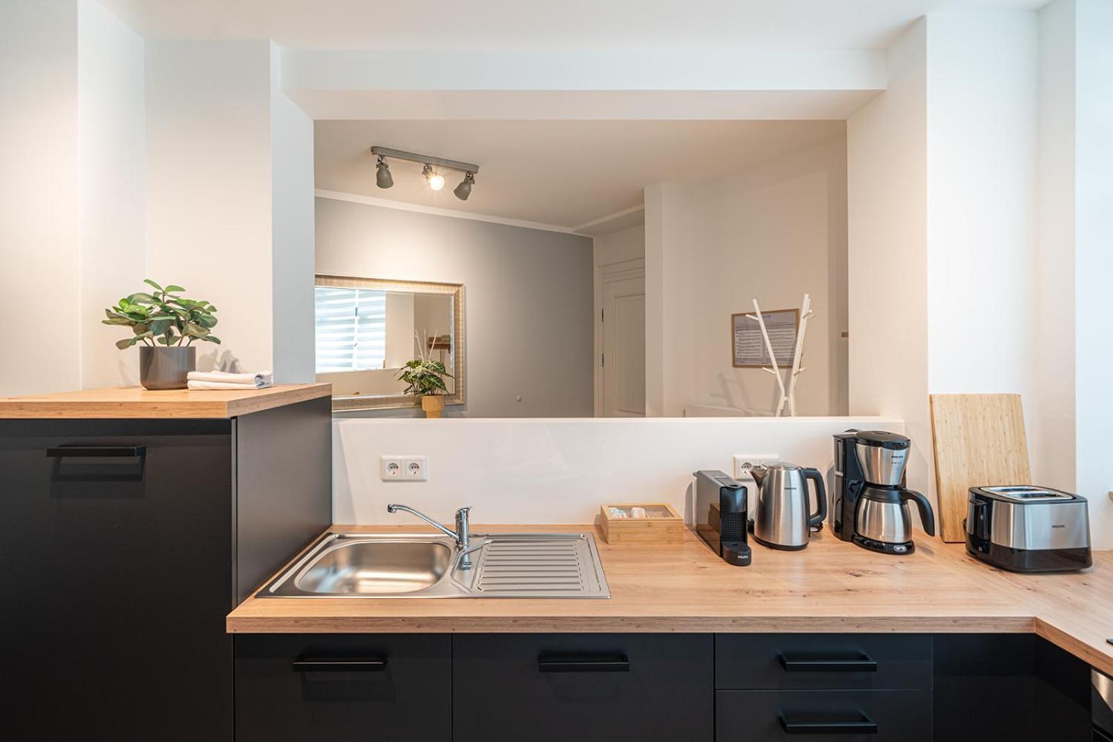 Apartment Benville - Grosser Garten - Modern -wlan *