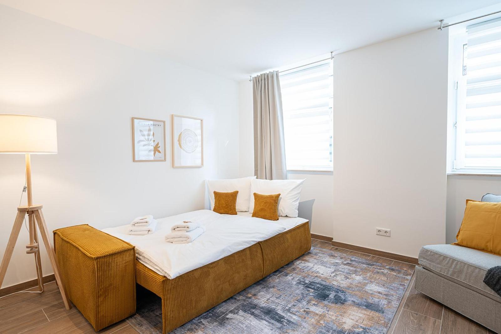 Apartment Benville - Grosser Garten - Modern -wlan *