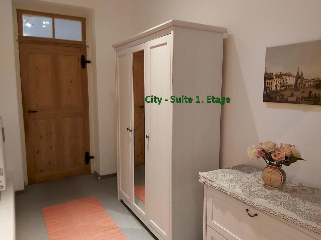 Apartment City-ferienwohnungen-dresden - Zentral Gelegen Im Haus Louisenstrasse 11 - Dresden-neustadt