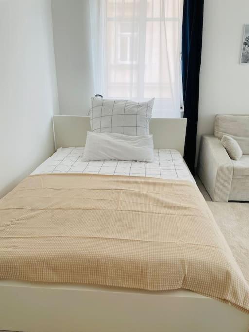 Apartment Studio-apartment Mit Balkon Dresden
