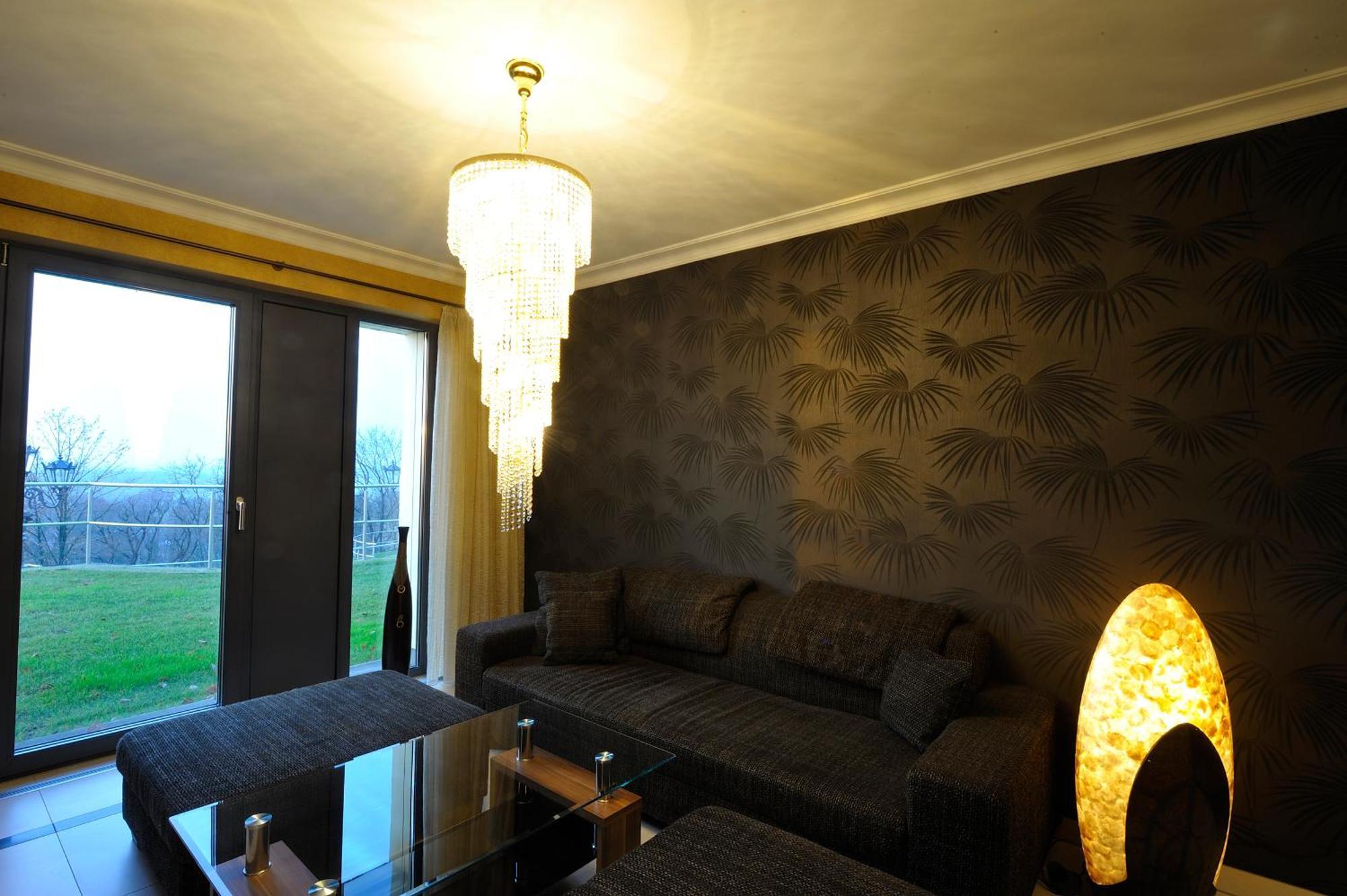 Apartment Via Lapis - Panoramablick Ueber - Garten - Pool - Sauna - Luxus