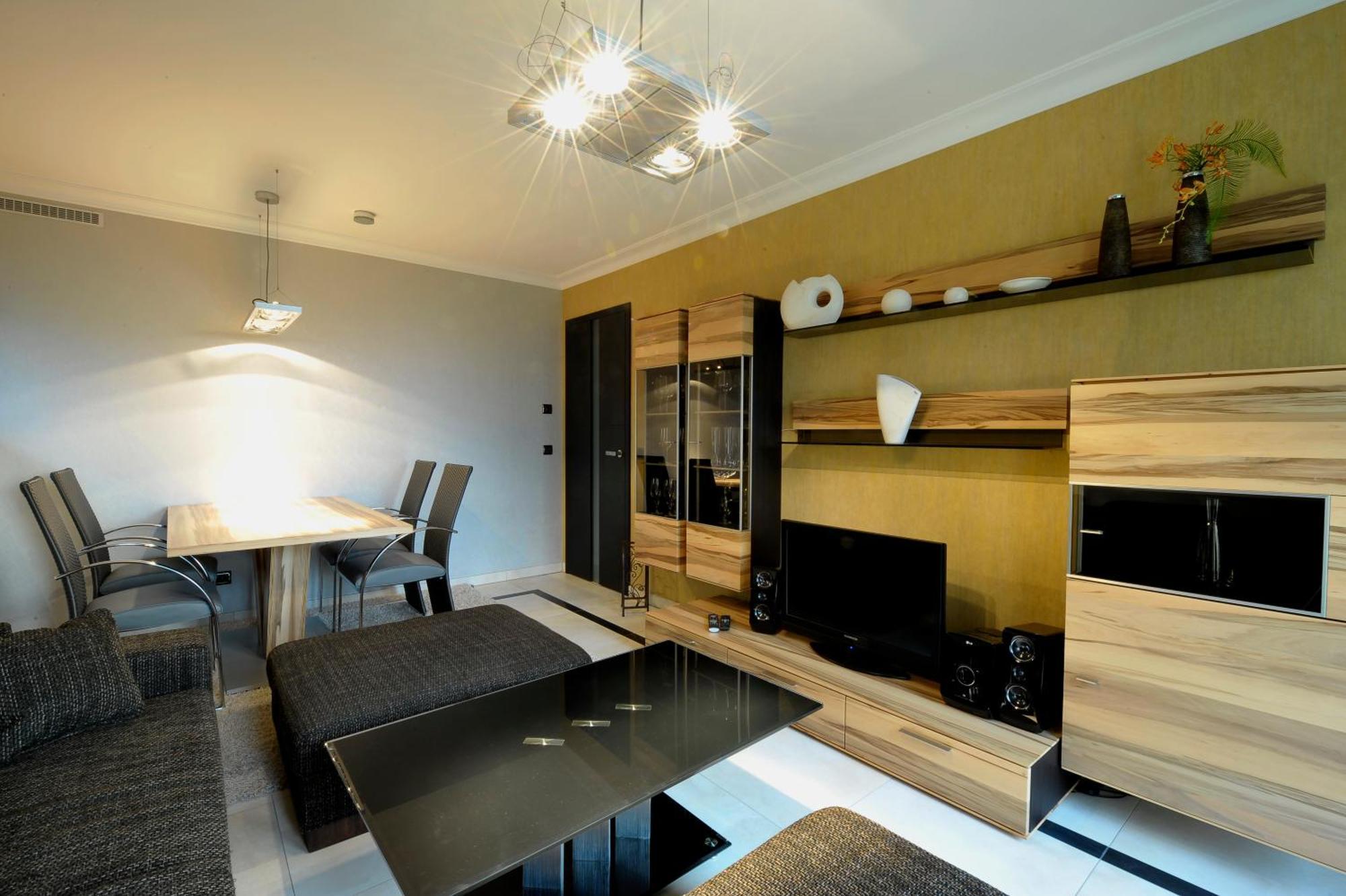 Apartment Via Lapis - Panoramablick Ueber - Garten - Pool - Sauna - Luxus *