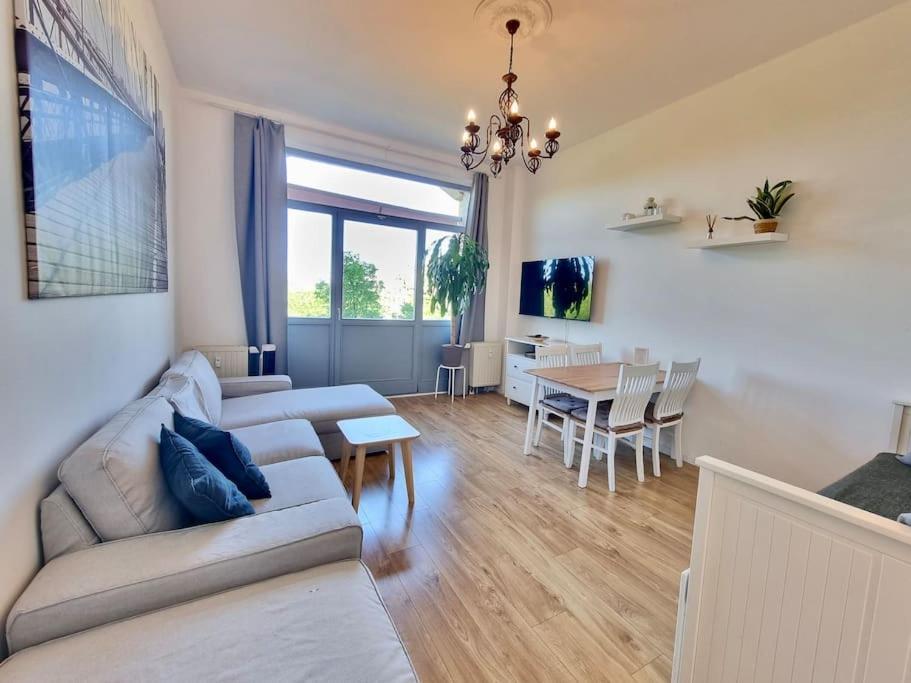 2 Near Station Neustadt In Neustadt Apartment