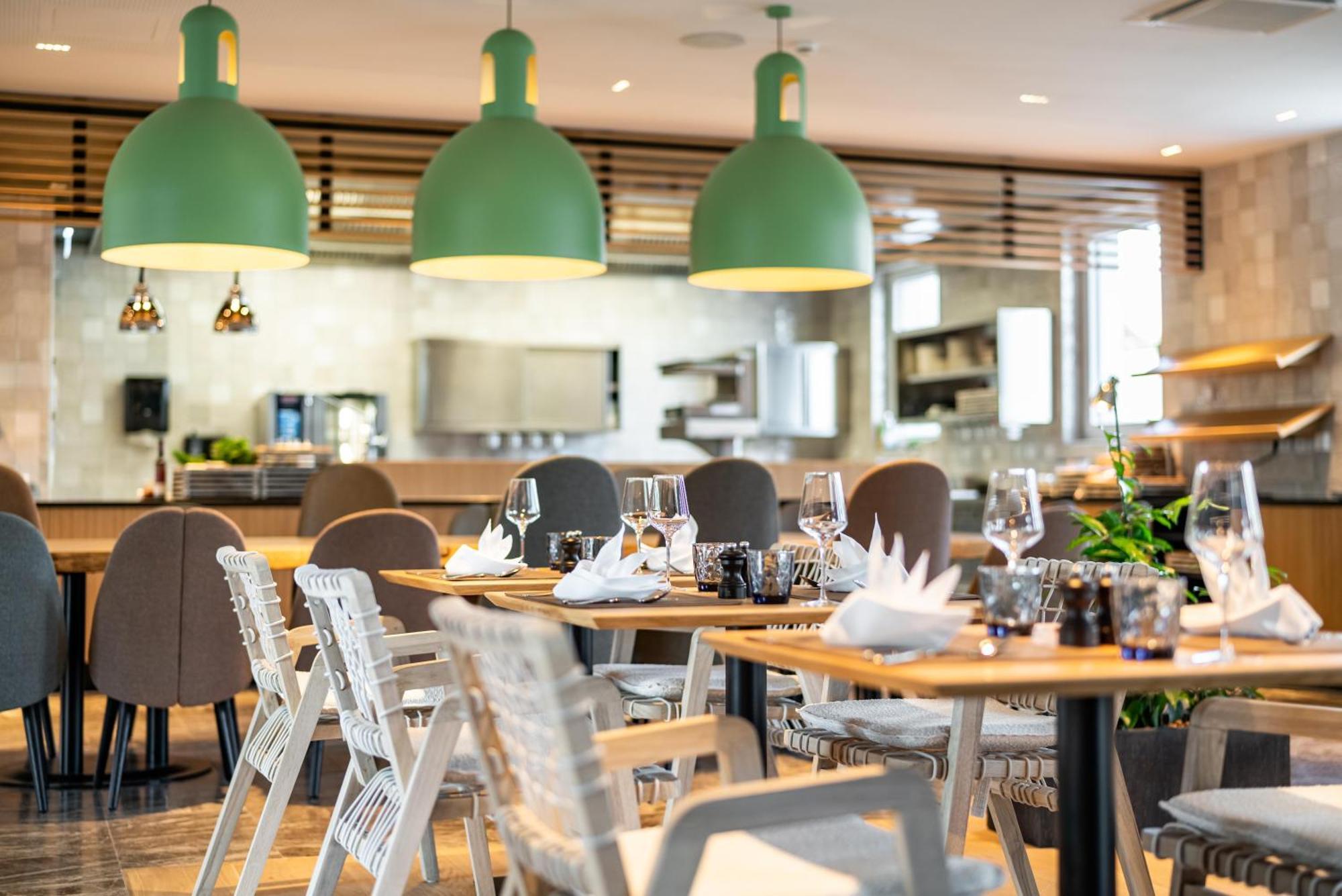 Hotel Arcotel Hafencity - Am Neustädter Elbufer 4*