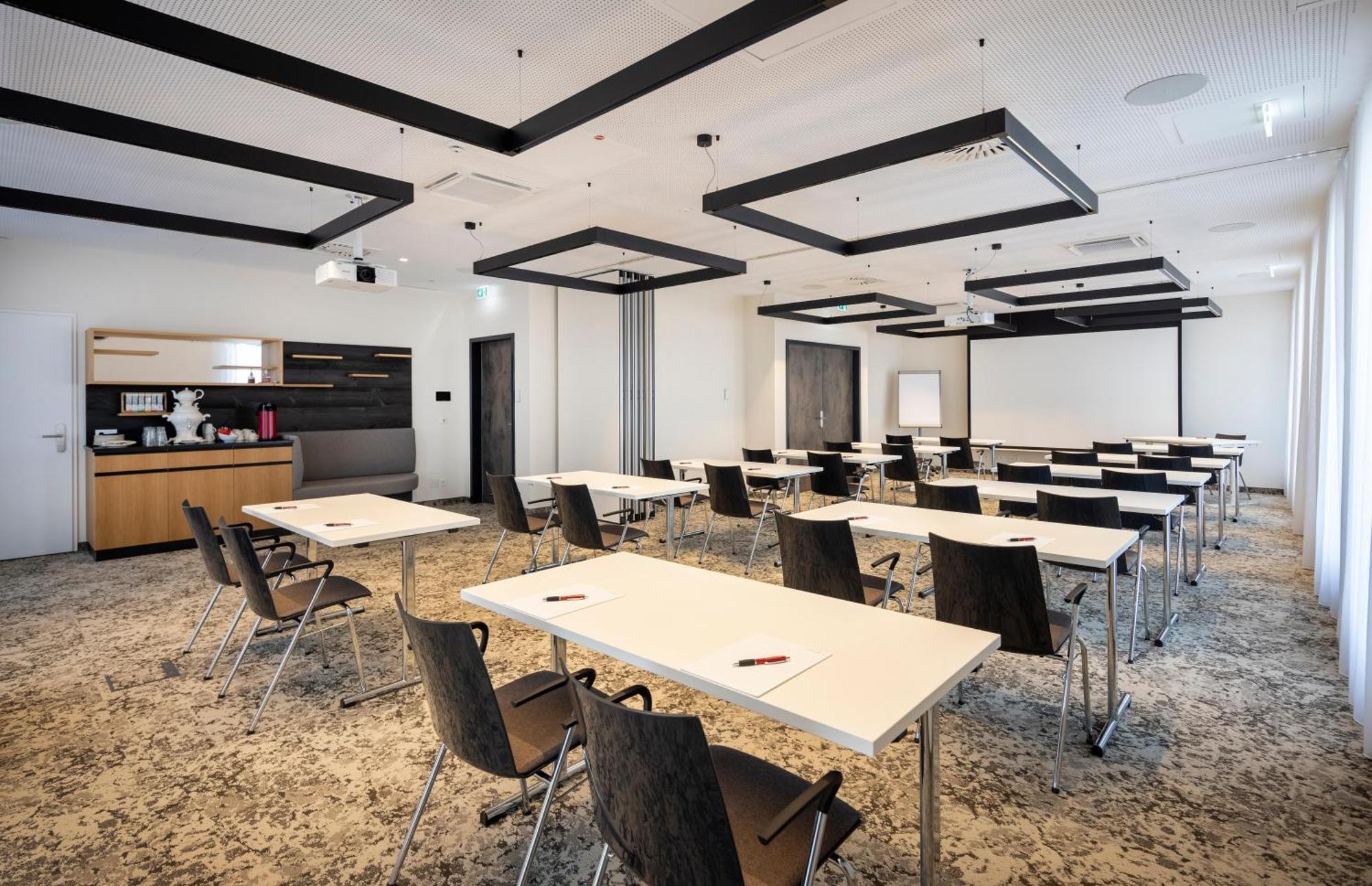 Hotel Arcotel Hafencity - Am Neustädter Elbufer 4*