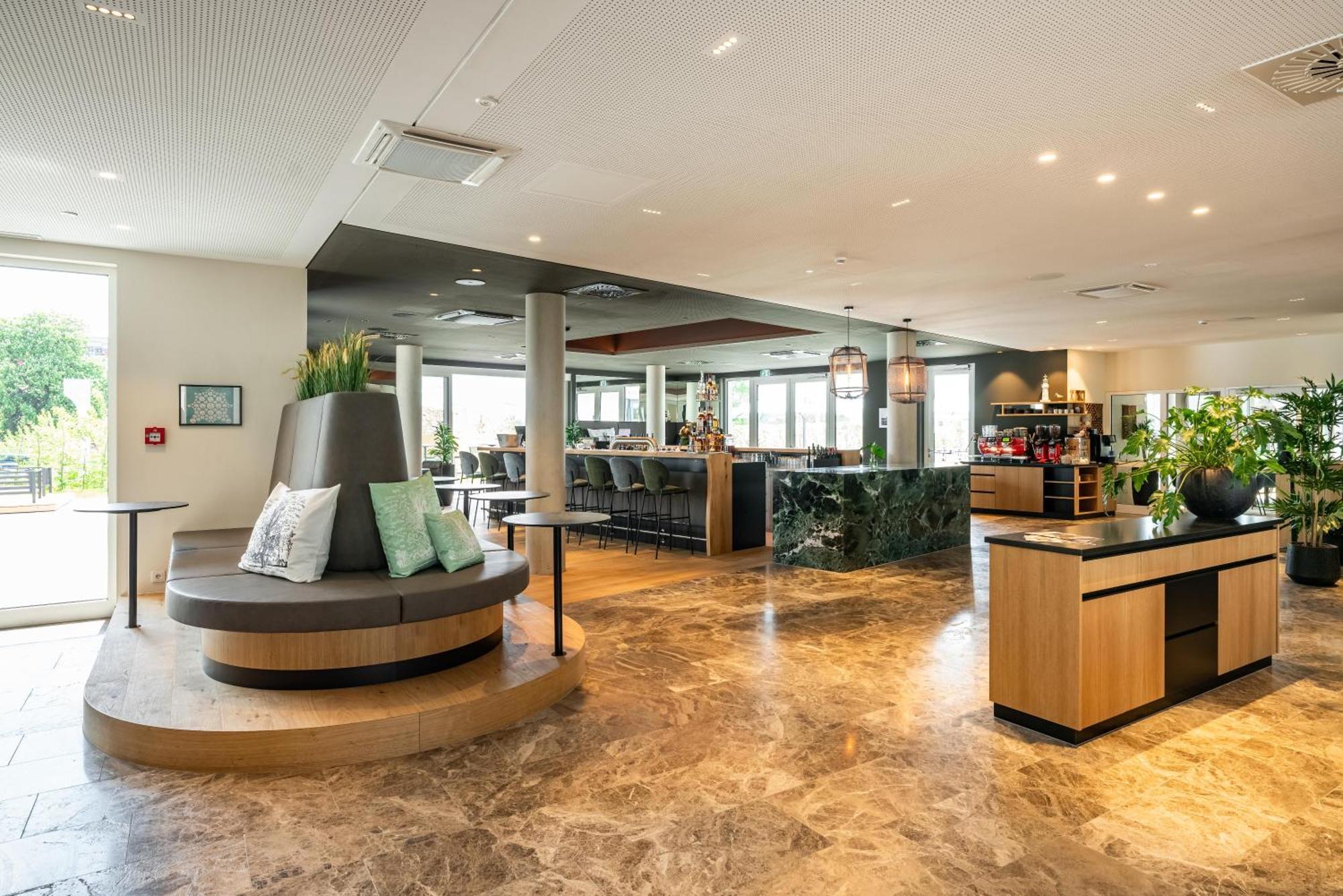 Arcotel Hafencity - Am Neustädter Elbufer 4*