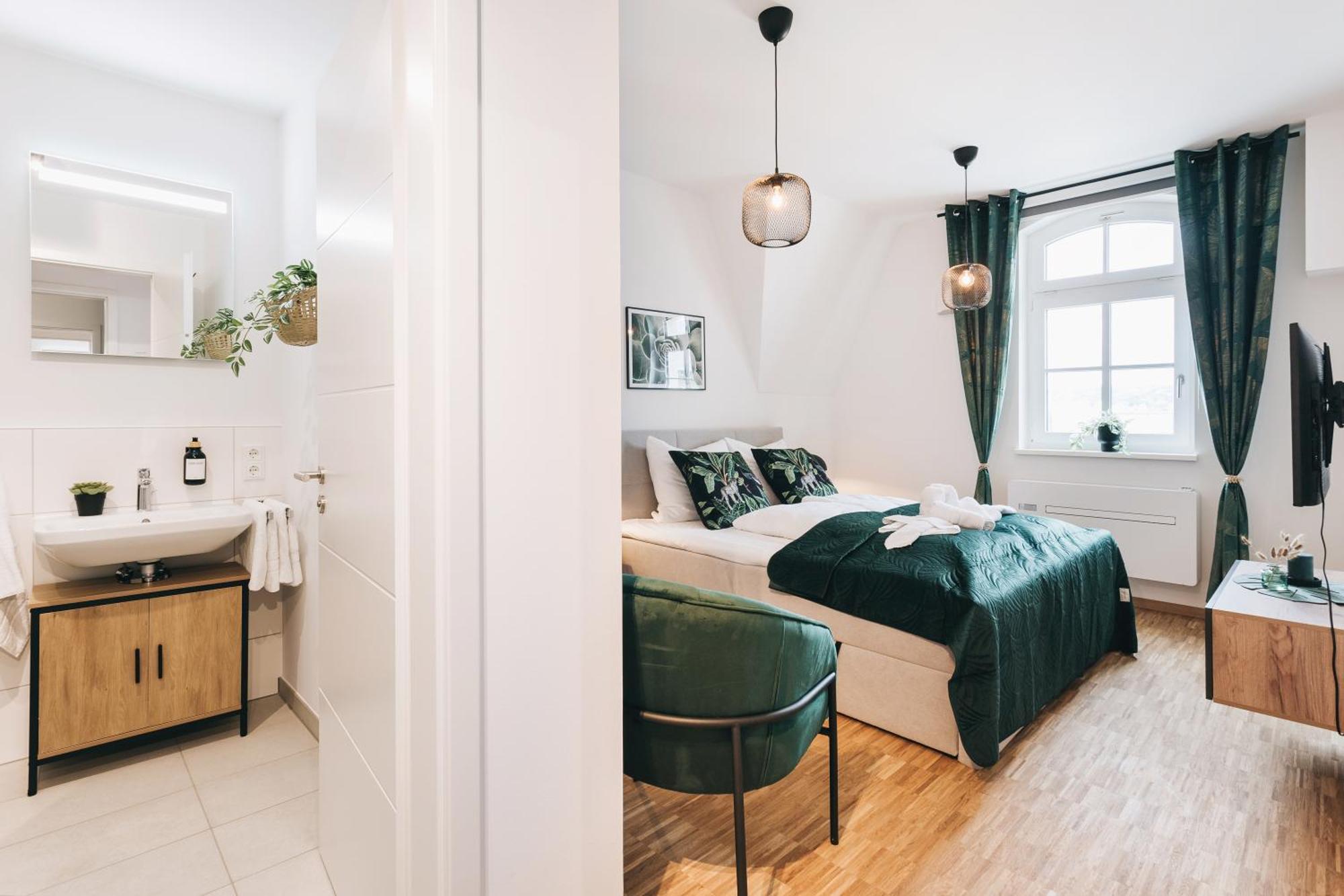 Oasis - Wohnen In - Netflix - Tiefgarage - Dachterrasse Apartment Dresden