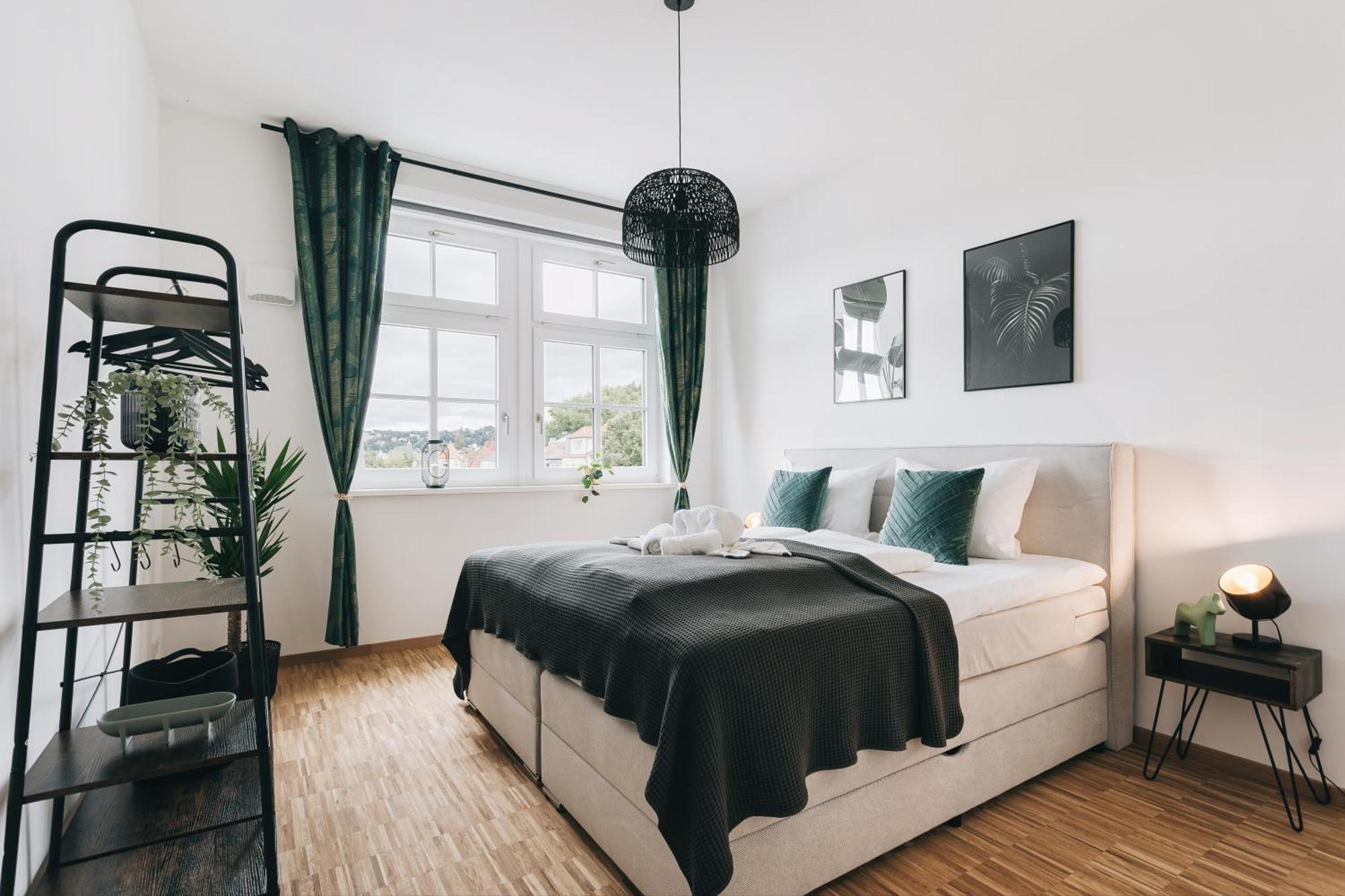 Oasis - Wohnen In - Netflix - Tiefgarage - Dachterrasse * Dresden