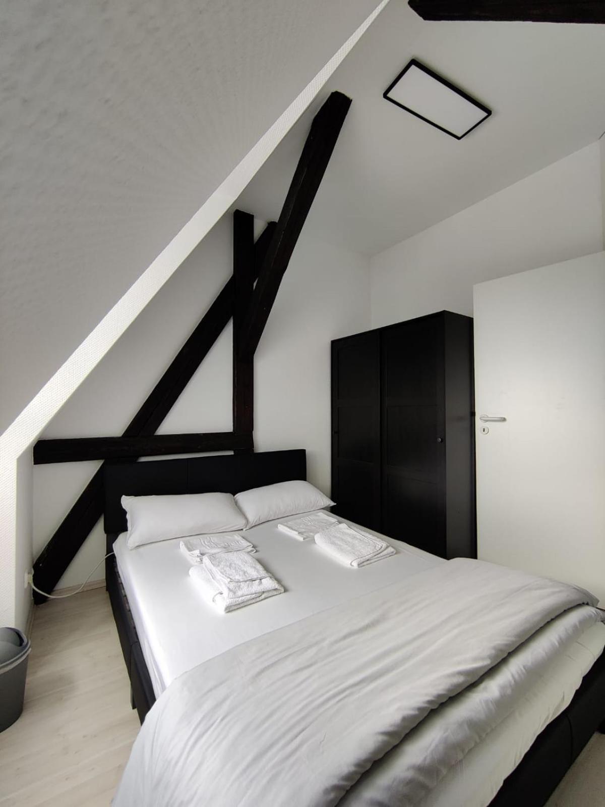 Apartment Skyline Retreat - Grand Penthouse