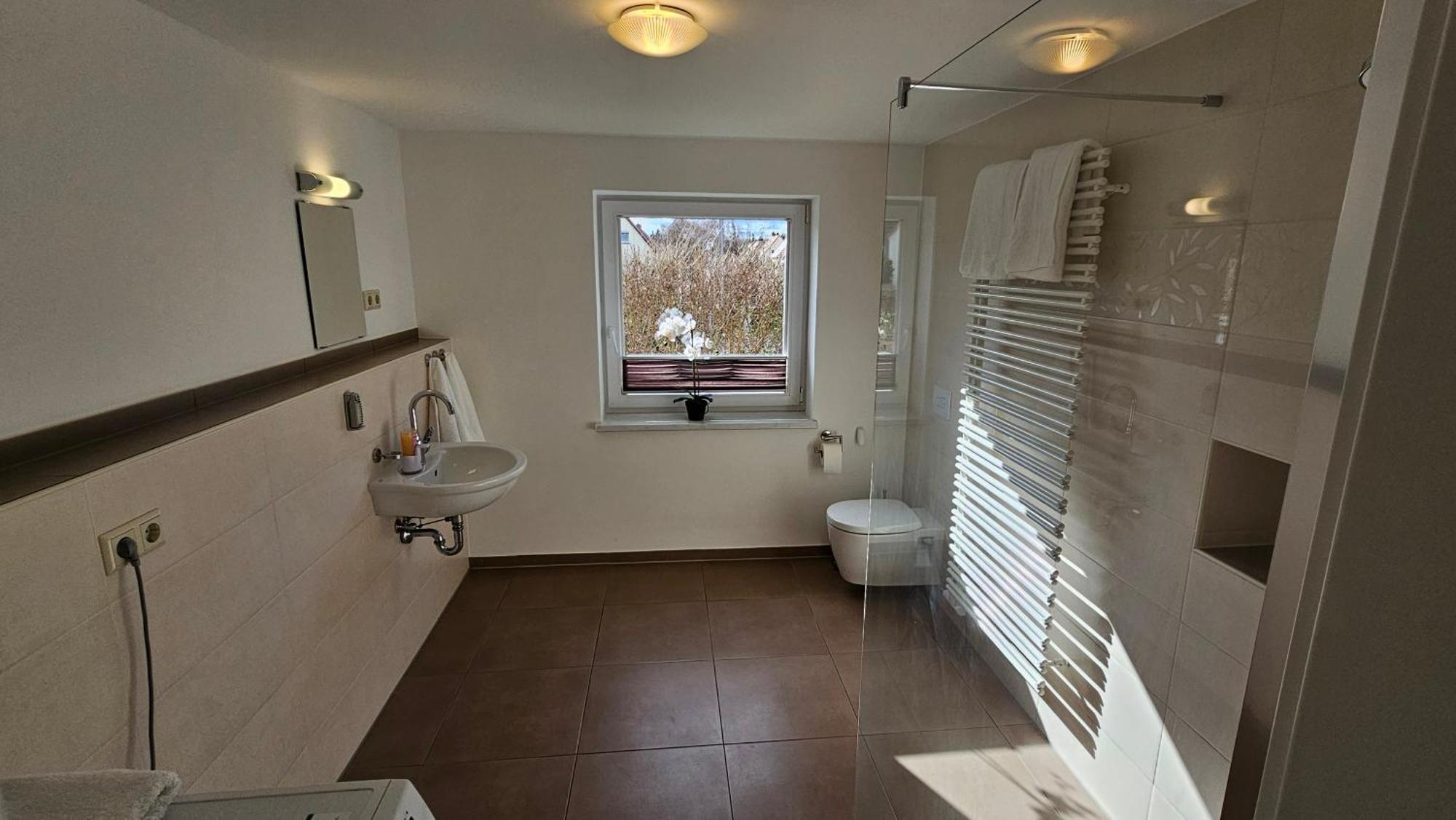 Sehr Schoenes Und Grosses Haus In - Partys Sind Nicht Gestattet Holiday home
