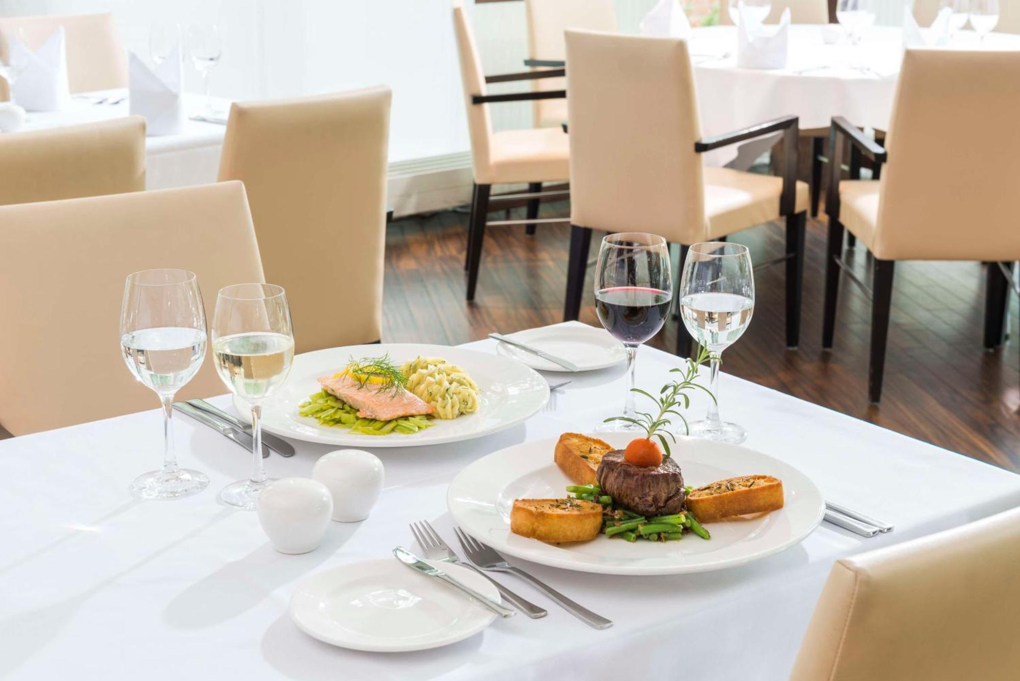 Nh Neustadt Hotel 4*