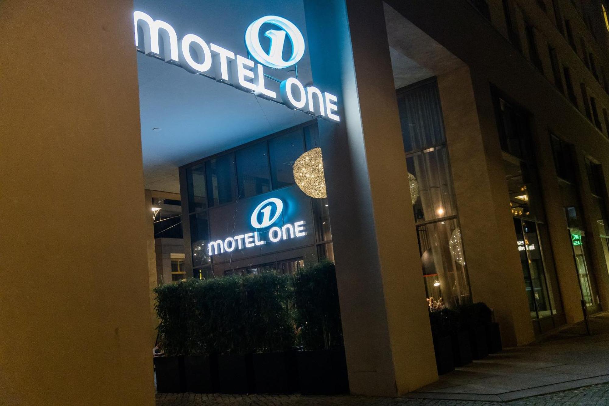 Hotel One Am Zwinger 3*
