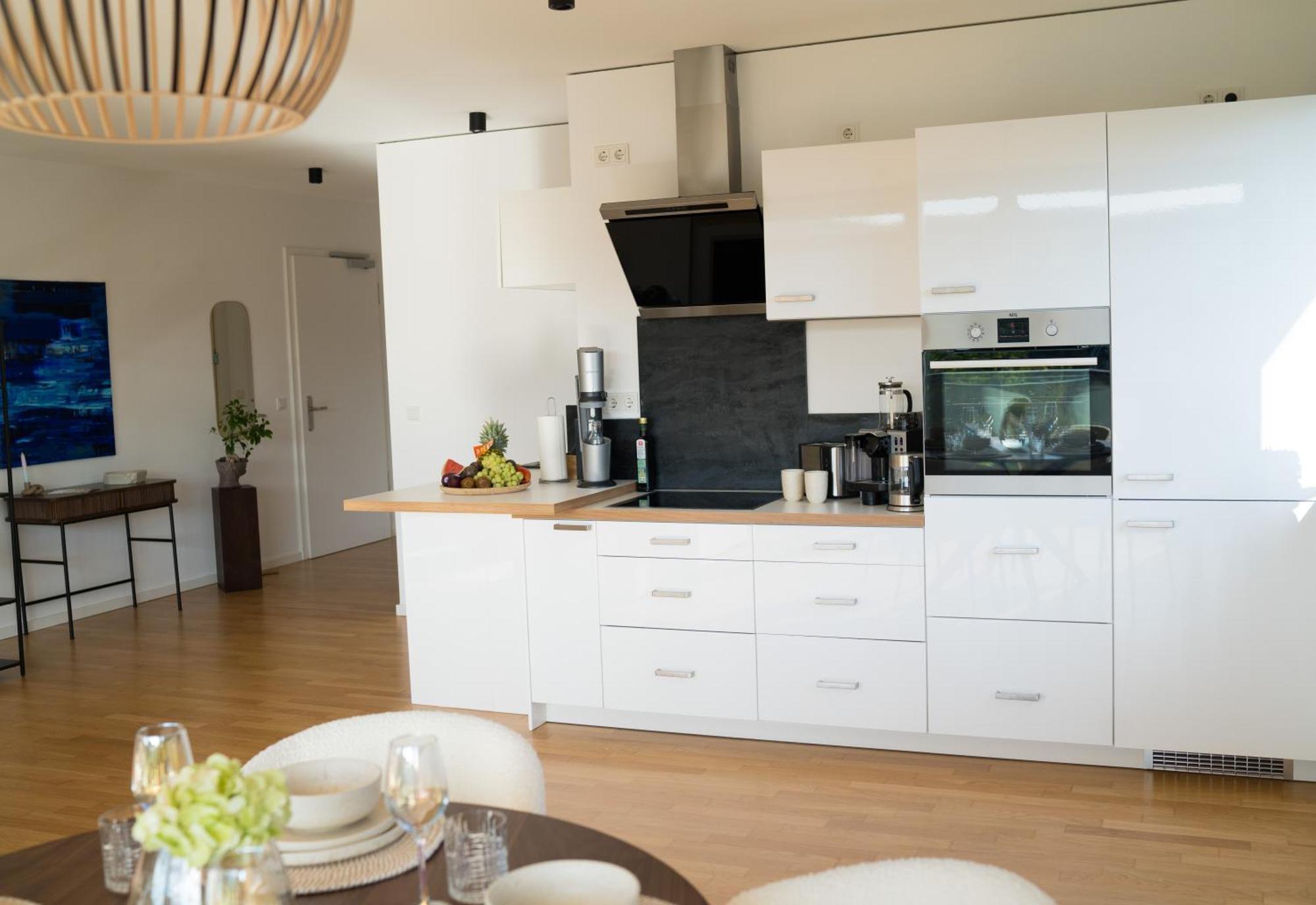 Moderne Mit Grosszuegigen 100qm In Der Dresdner Altstadt Apartment *