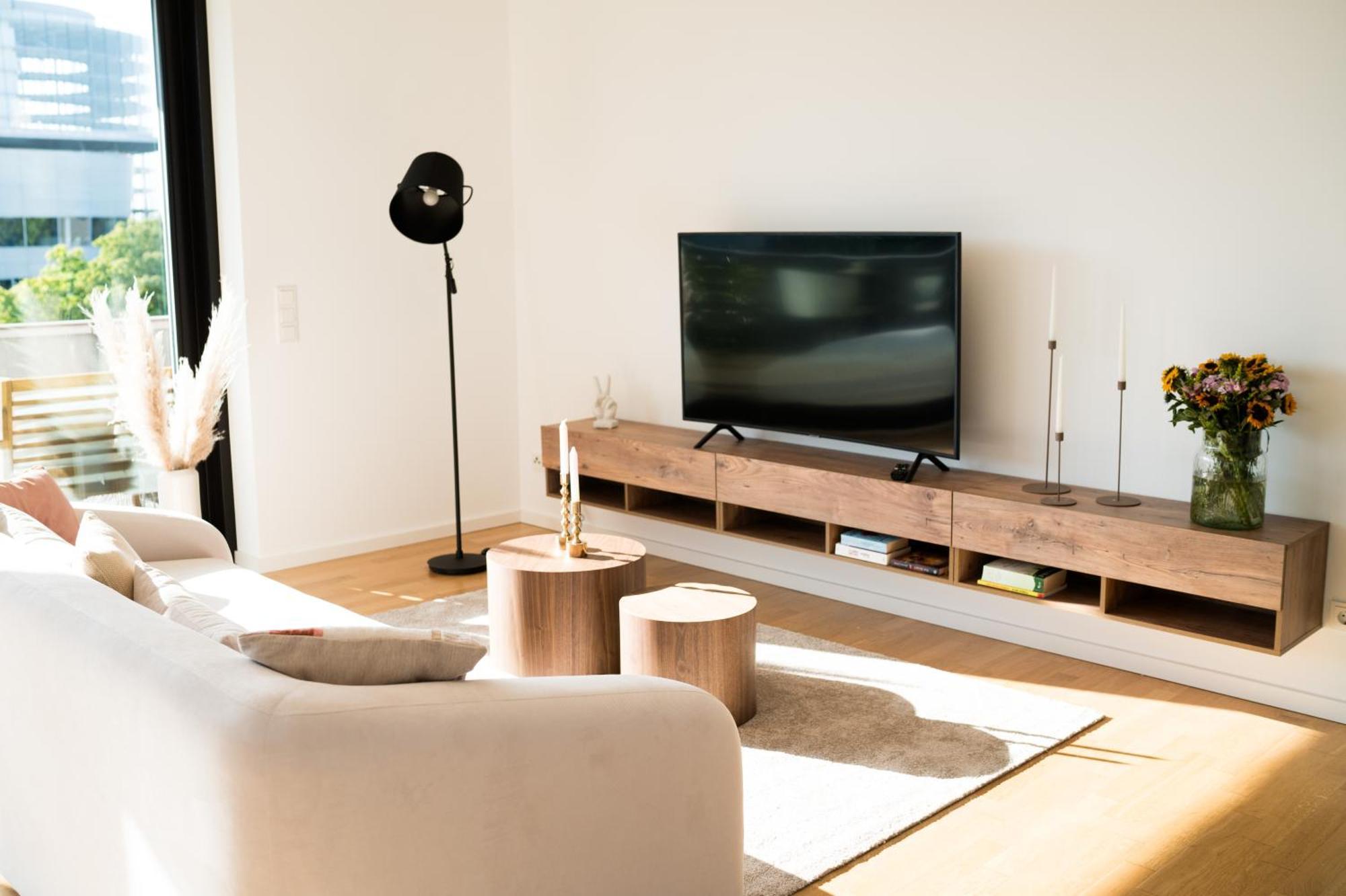 Moderne Mit Grosszuegigen 100qm In Der Dresdner Altstadt Apartment Dresden