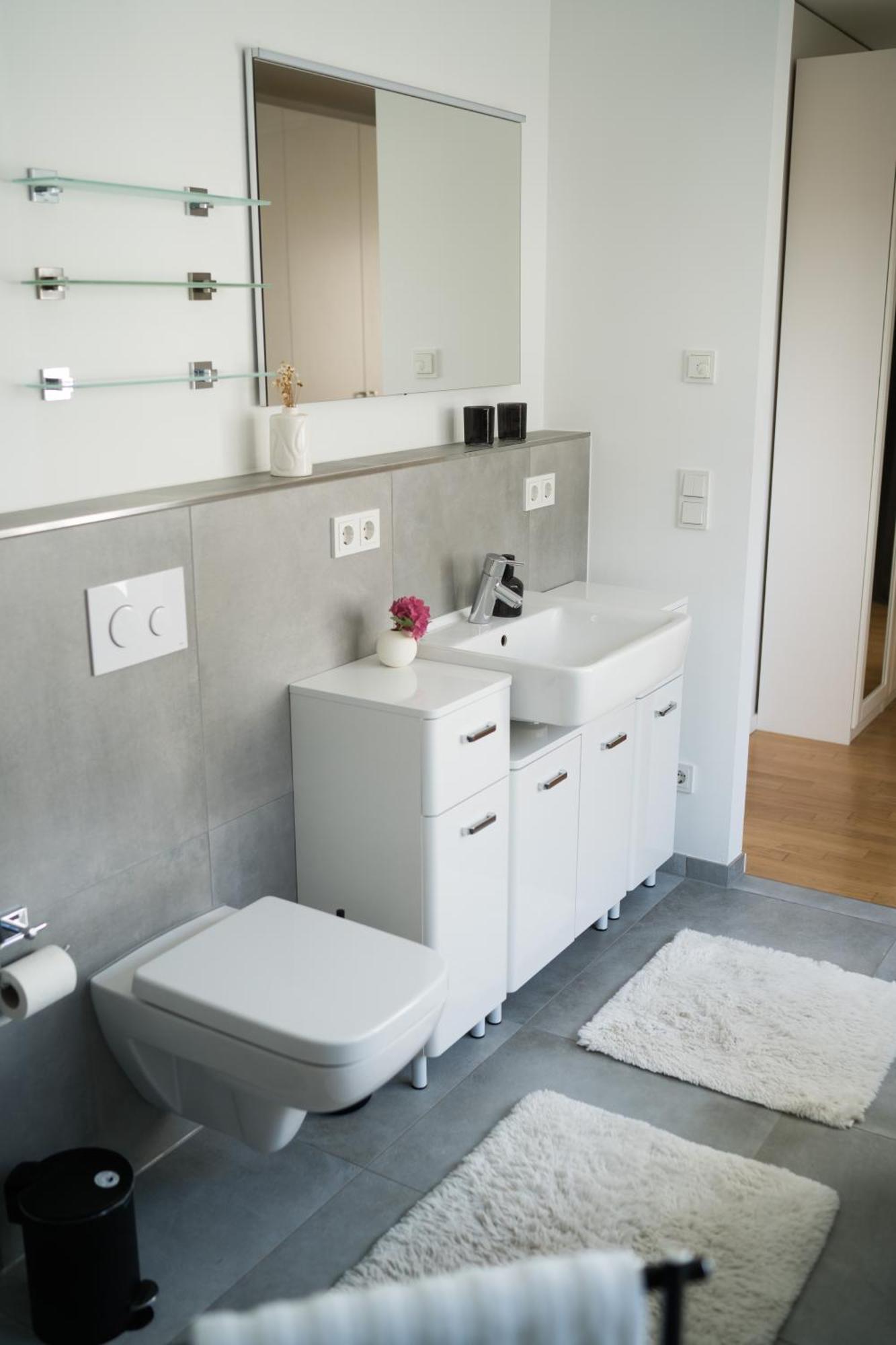 Apartment Moderne Mit Grosszuegigen 100qm In Der Dresdner Altstadt Dresden
