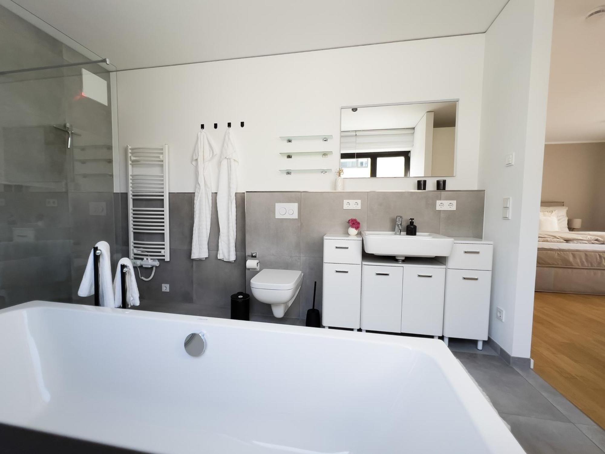 Apartment Moderne Mit Grosszuegigen 100qm In Der Dresdner Altstadt