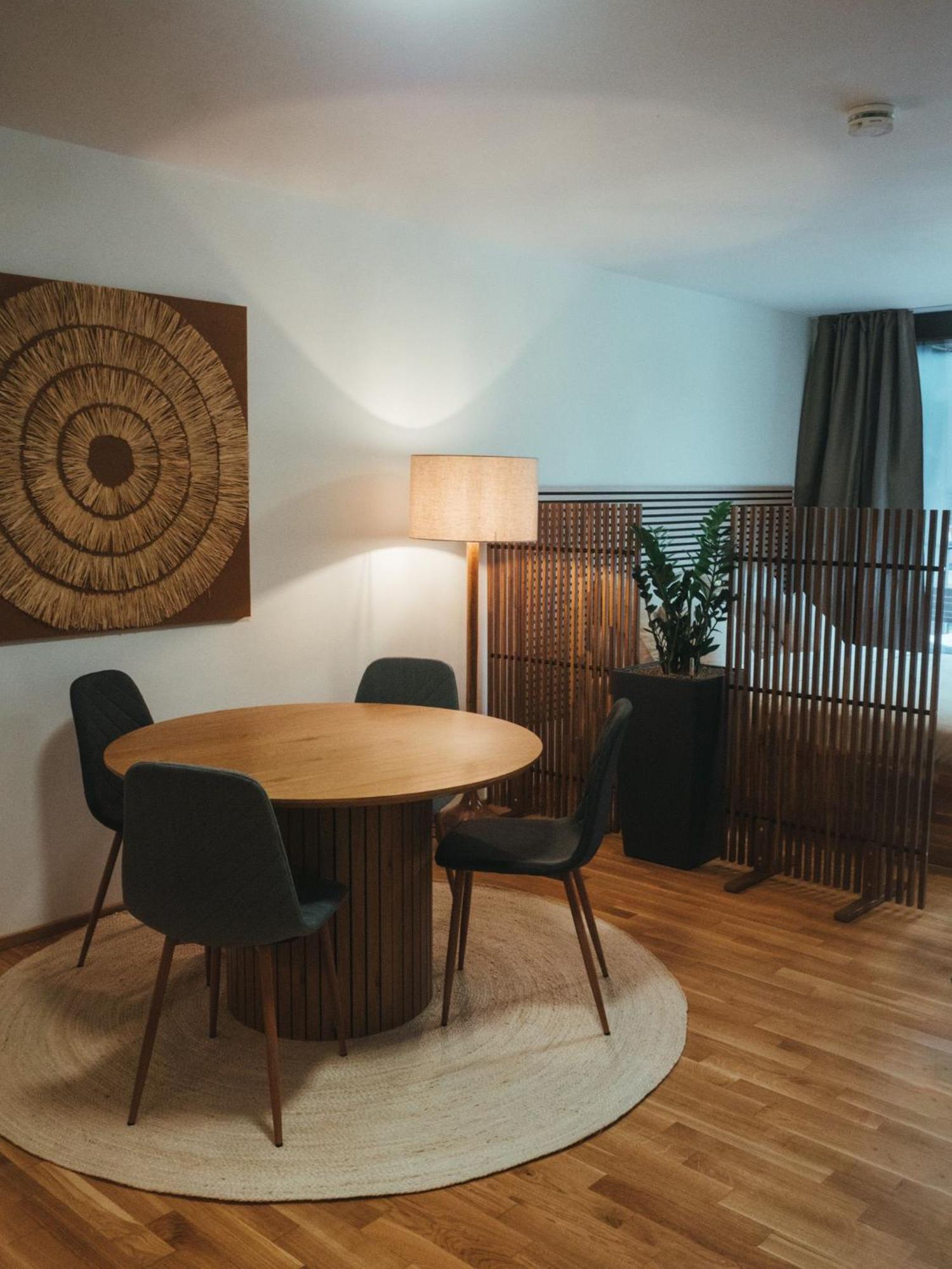 Apartment Elegant By The Elbe In *