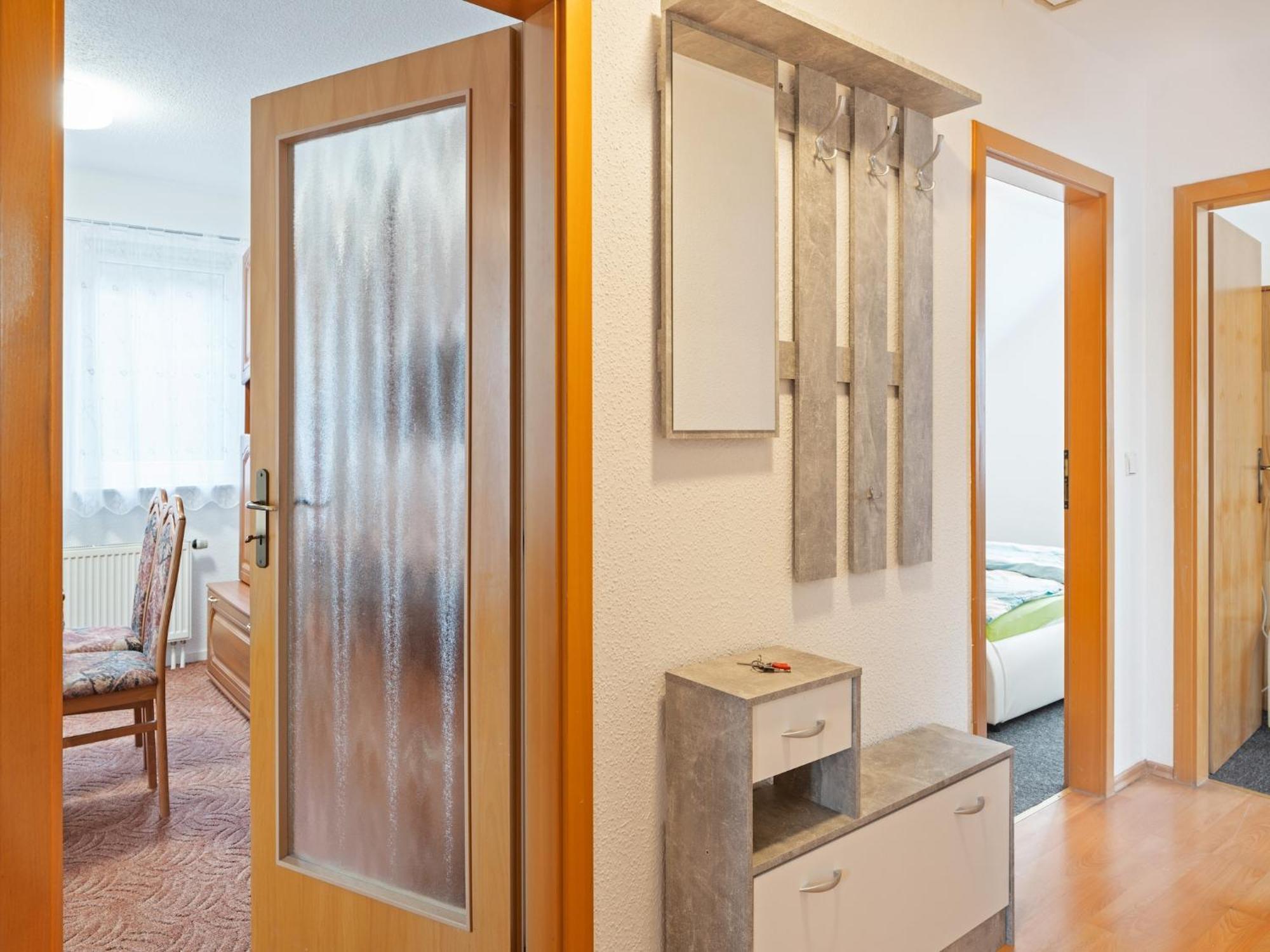 Cosy In With Balcony And Swimming Pool Appartement