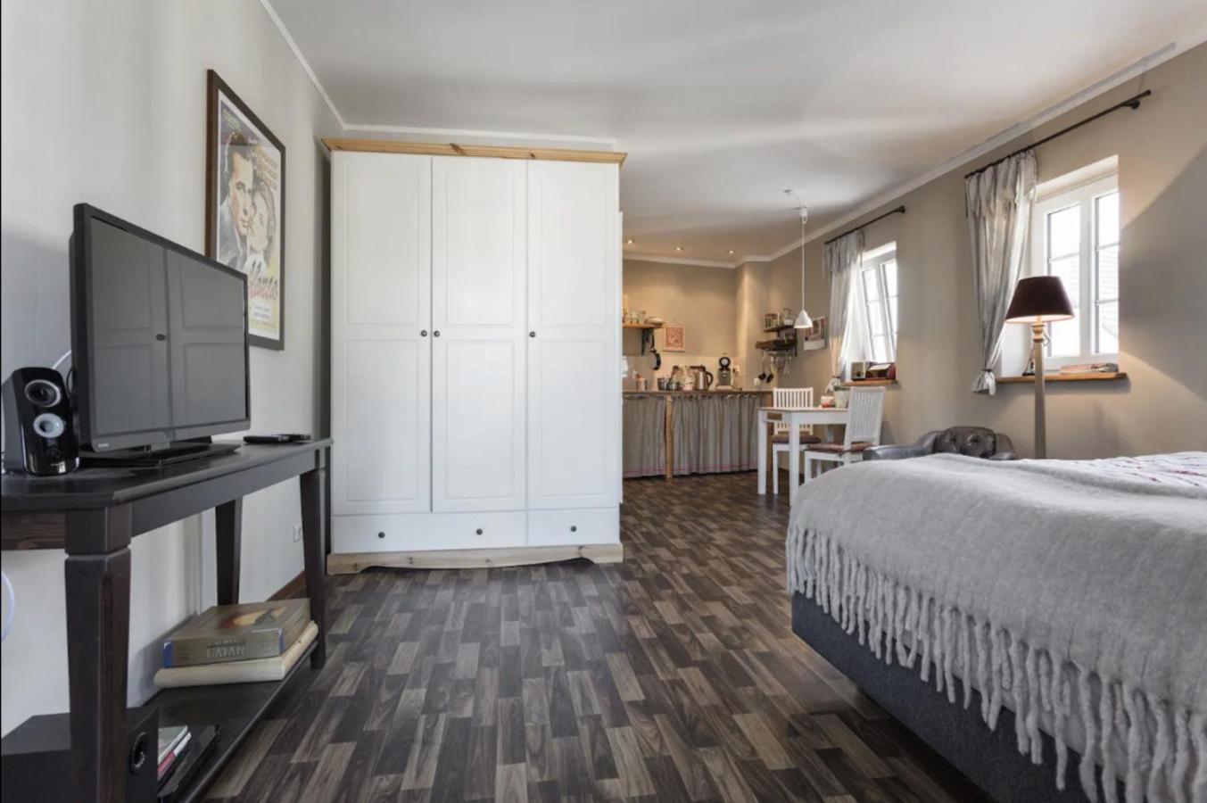 Adele - Ruhig, Direkt Am Elberadweg & Badesee Mit Balkon Apartment Dresden