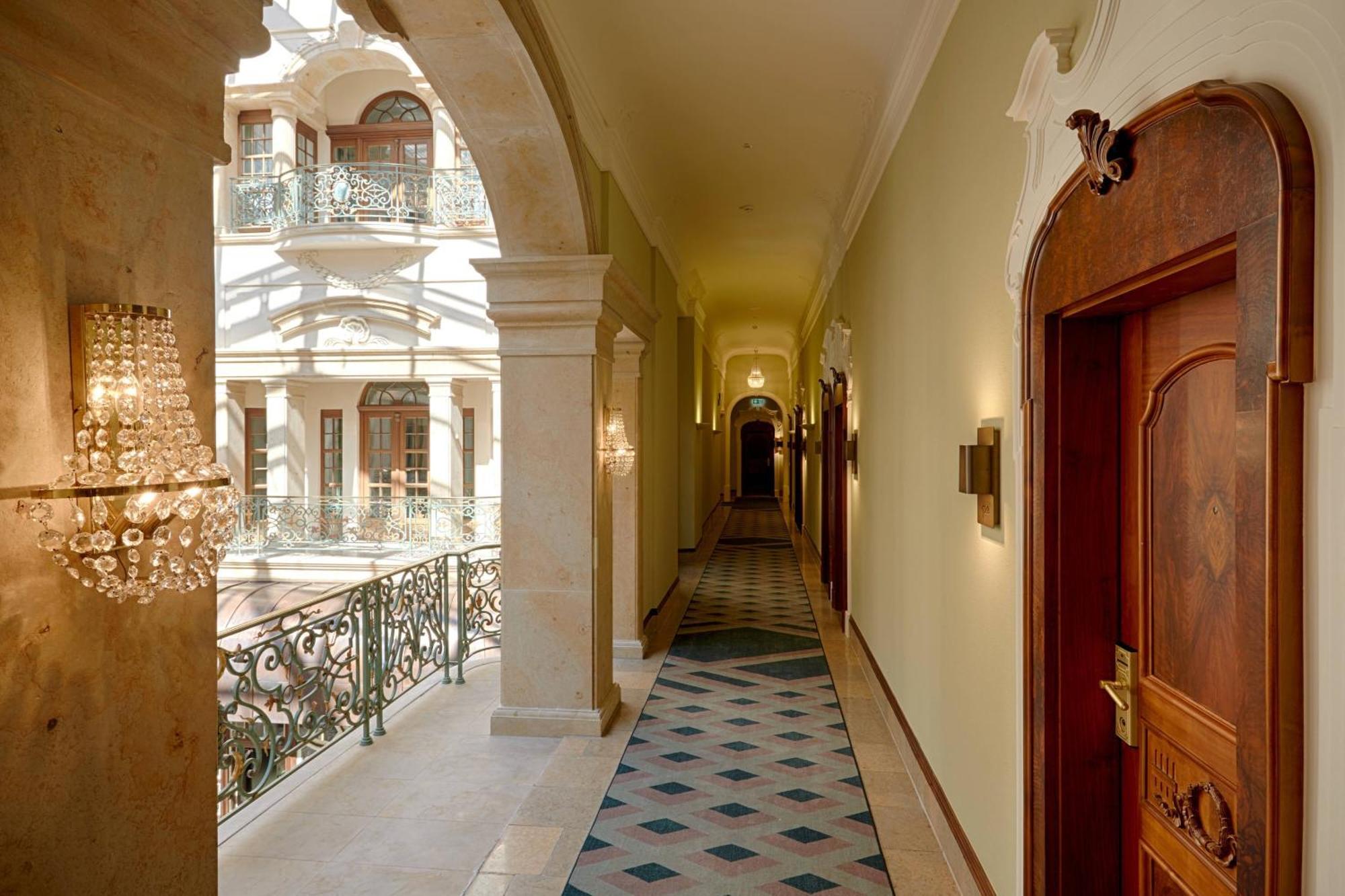 Hotel Gewandhaus Dresden, Autograph Collection 5*