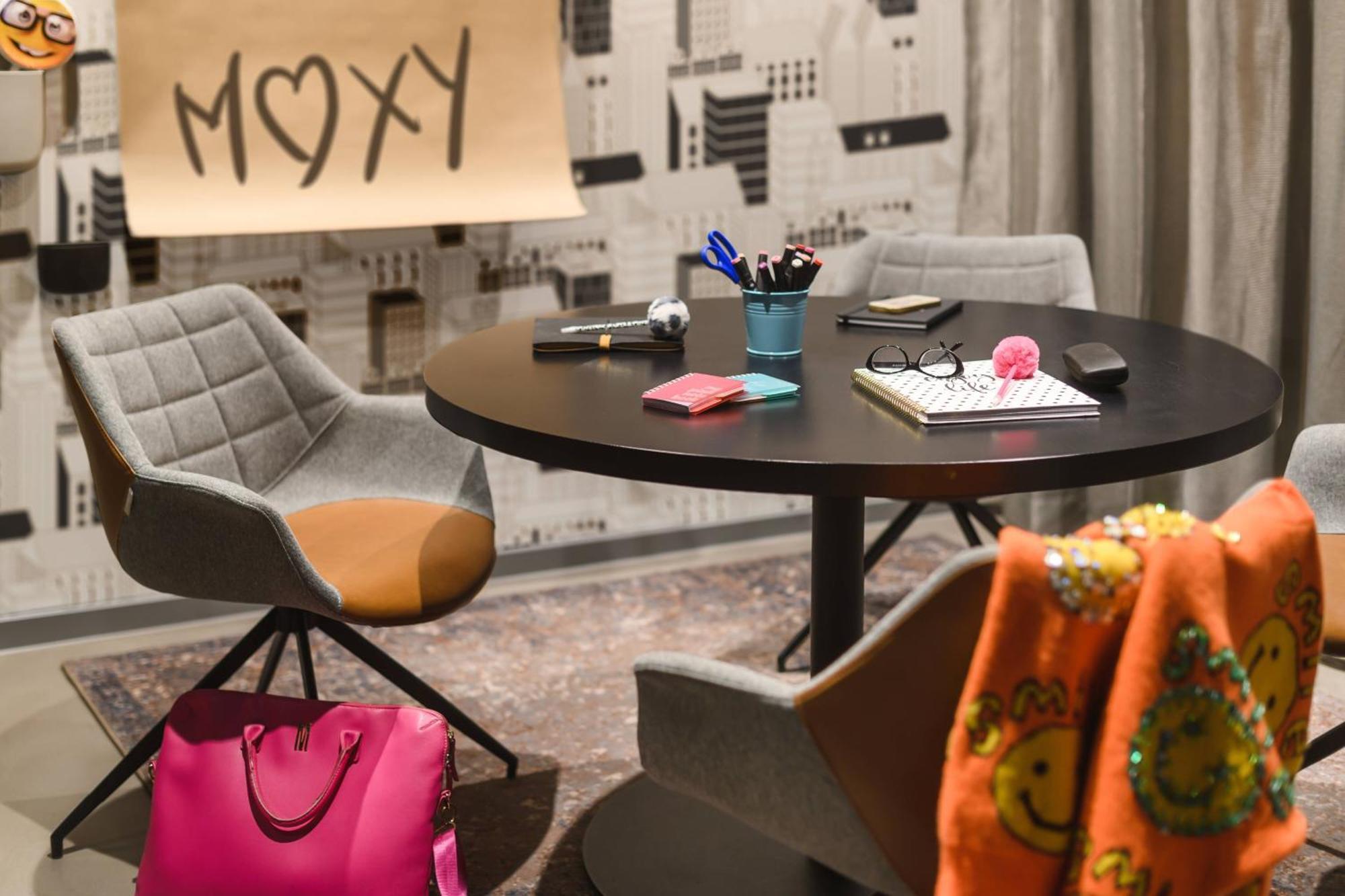 Moxy Neustadt Hotel